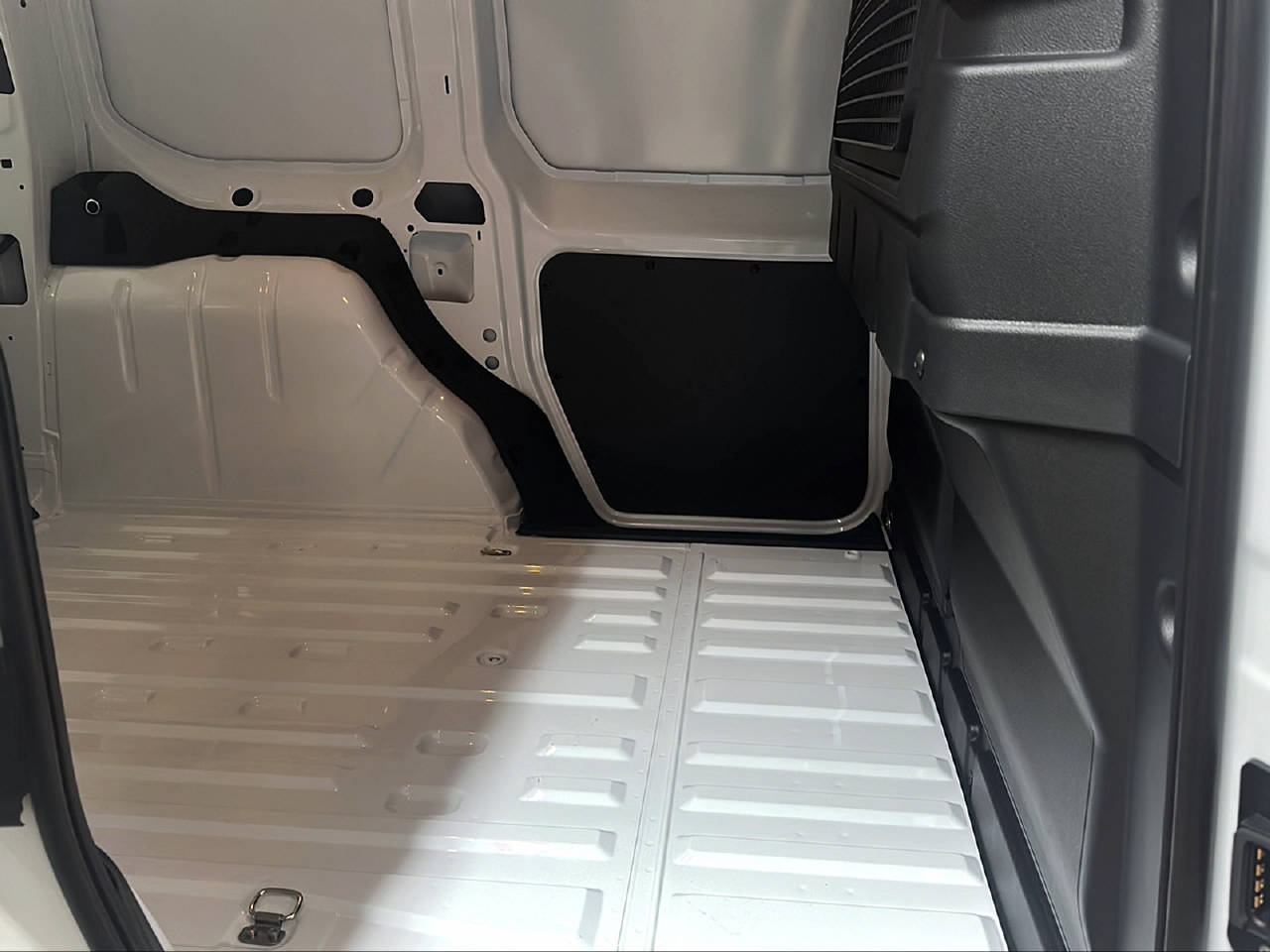 FORD Transit Connect Kaw. 2.0 EcoBlue 122 Trend - 11