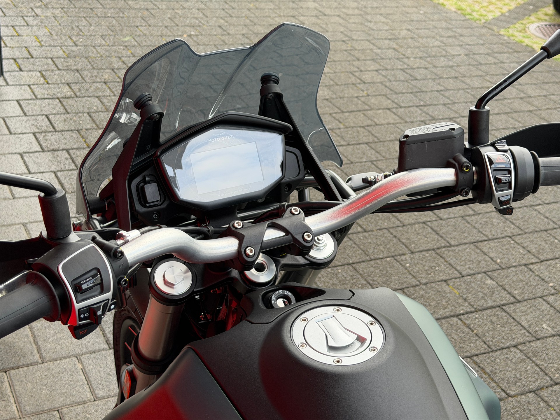 MOTO GUZZI V85 TT - 16