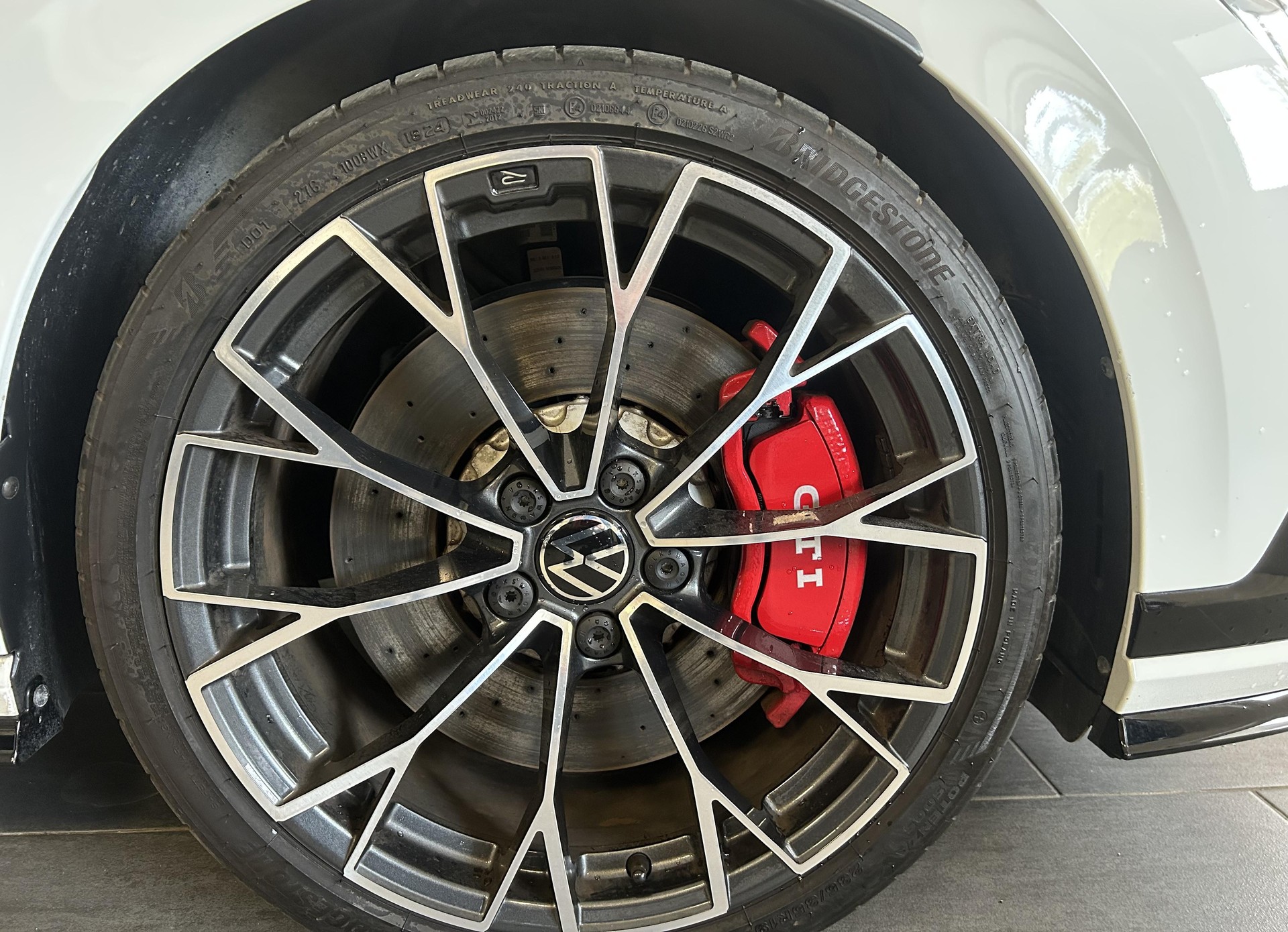 VW Golf VIII 2.0 TSI GTI Clubsport DSG - 24