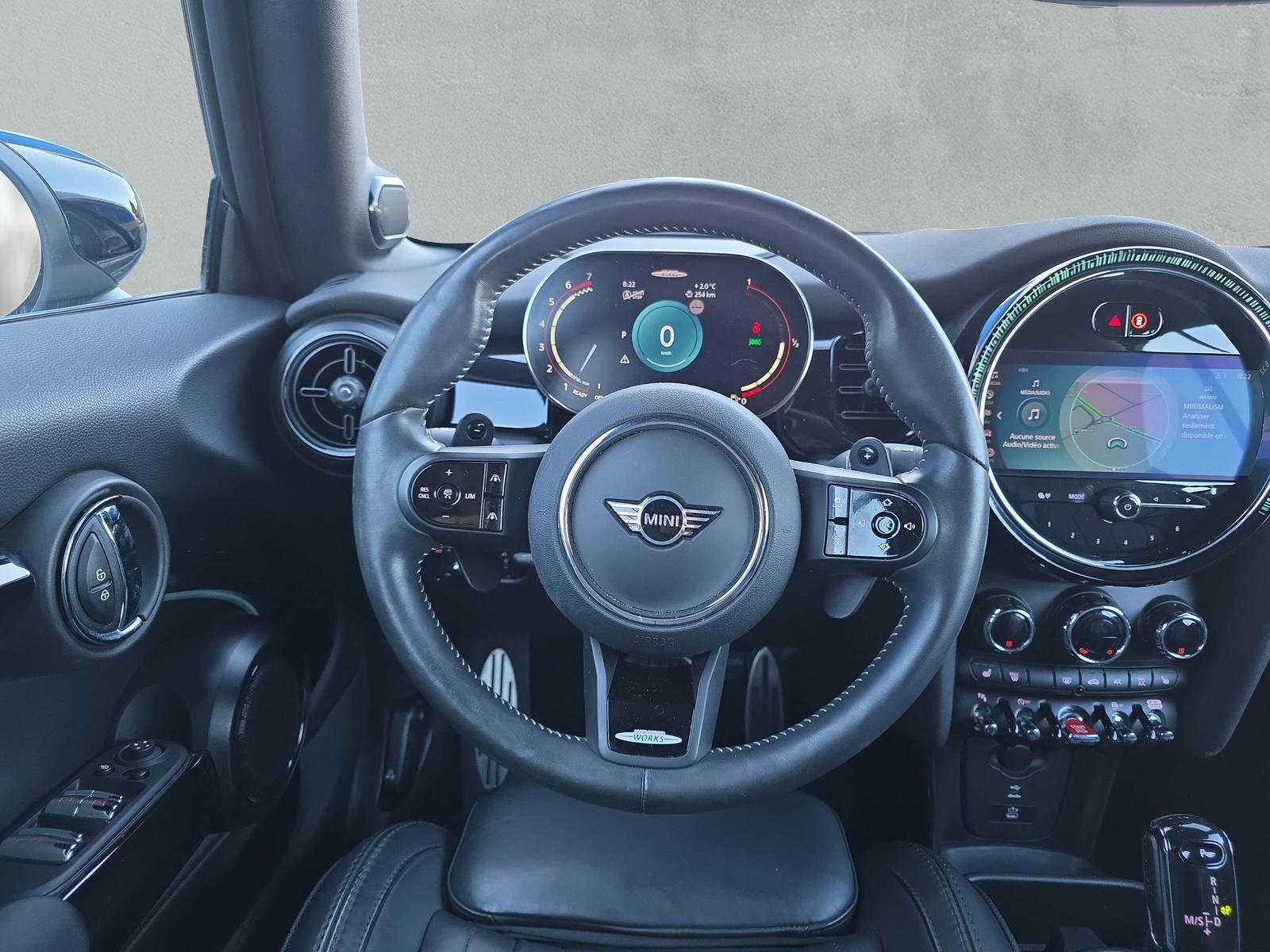 MINI Cabrio F57 2.0i John Cooper Works SAG - 24