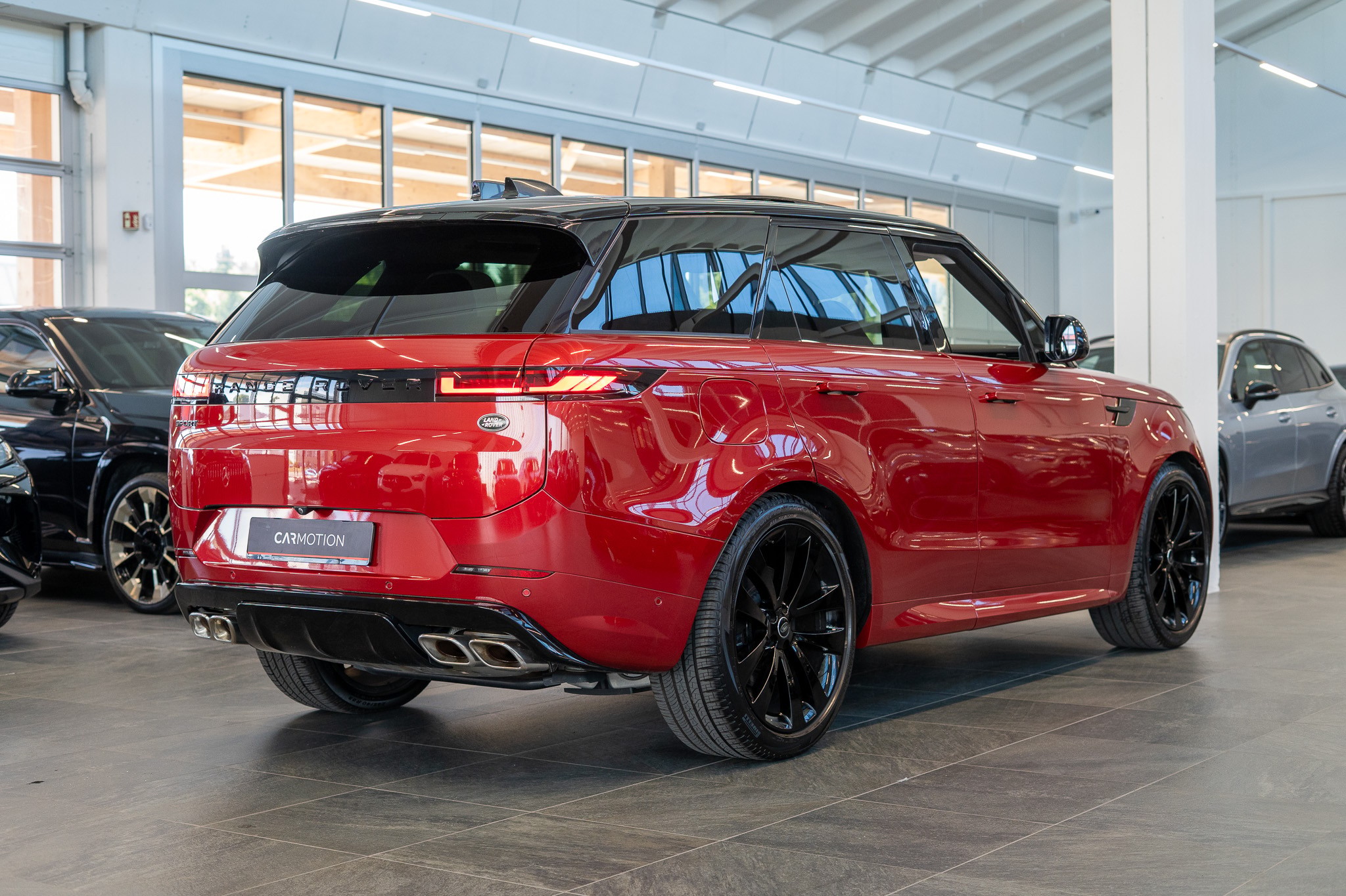 Range Rover Sport 4.4 V8 First Edition / Fond-Entertainment / 360°Kamera /