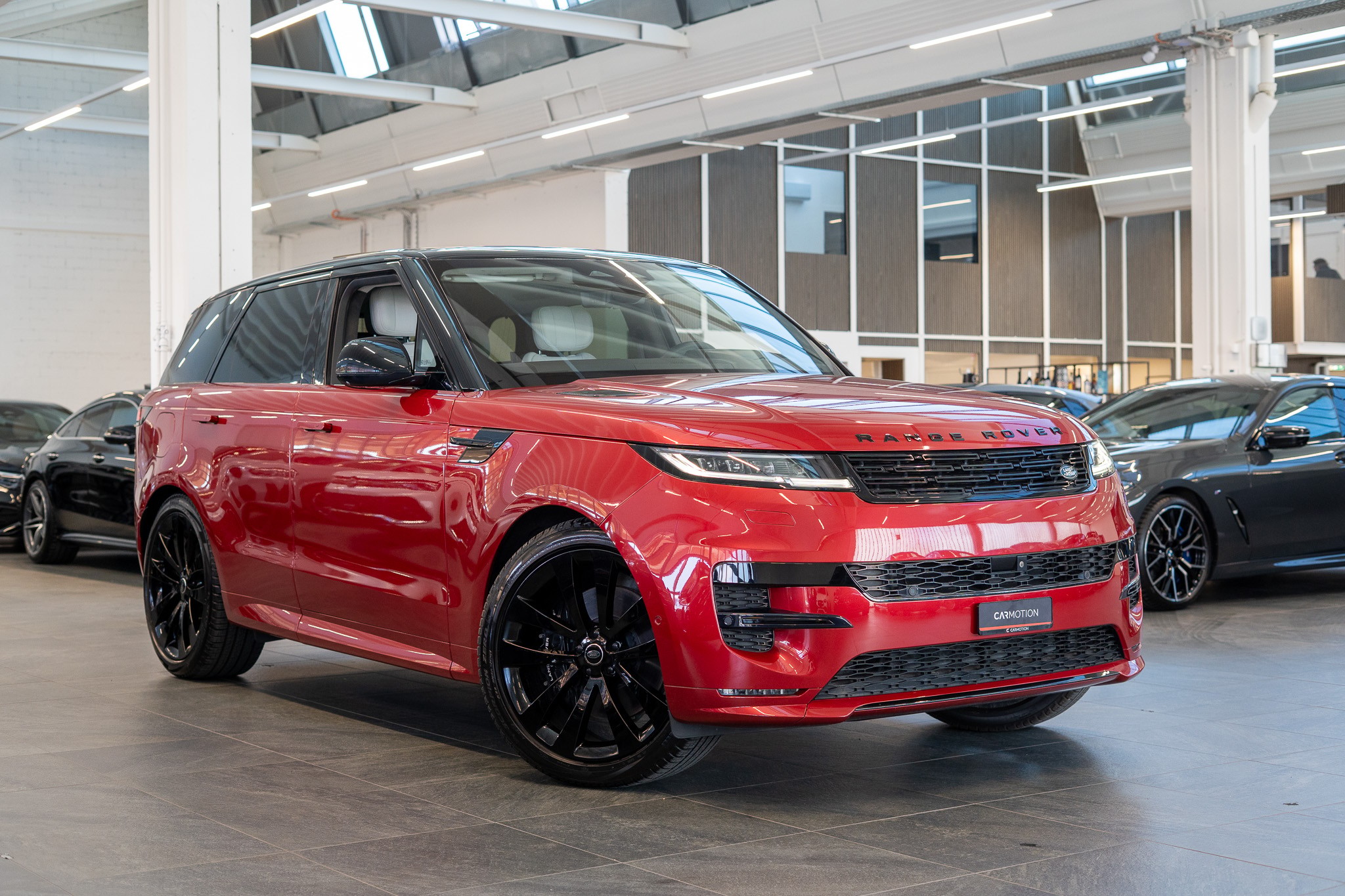 Range Rover Sport 4.4 V8 First Edition / Fond-Entertainment / 360°Kamera /