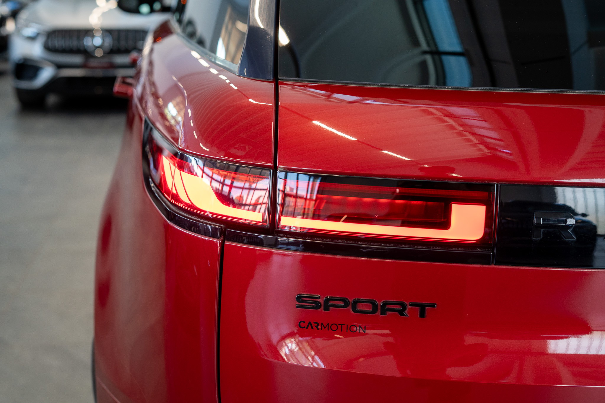 Range Rover Sport 4.4 V8 First Edition / Fond-Entertainment / 360°Kamera /