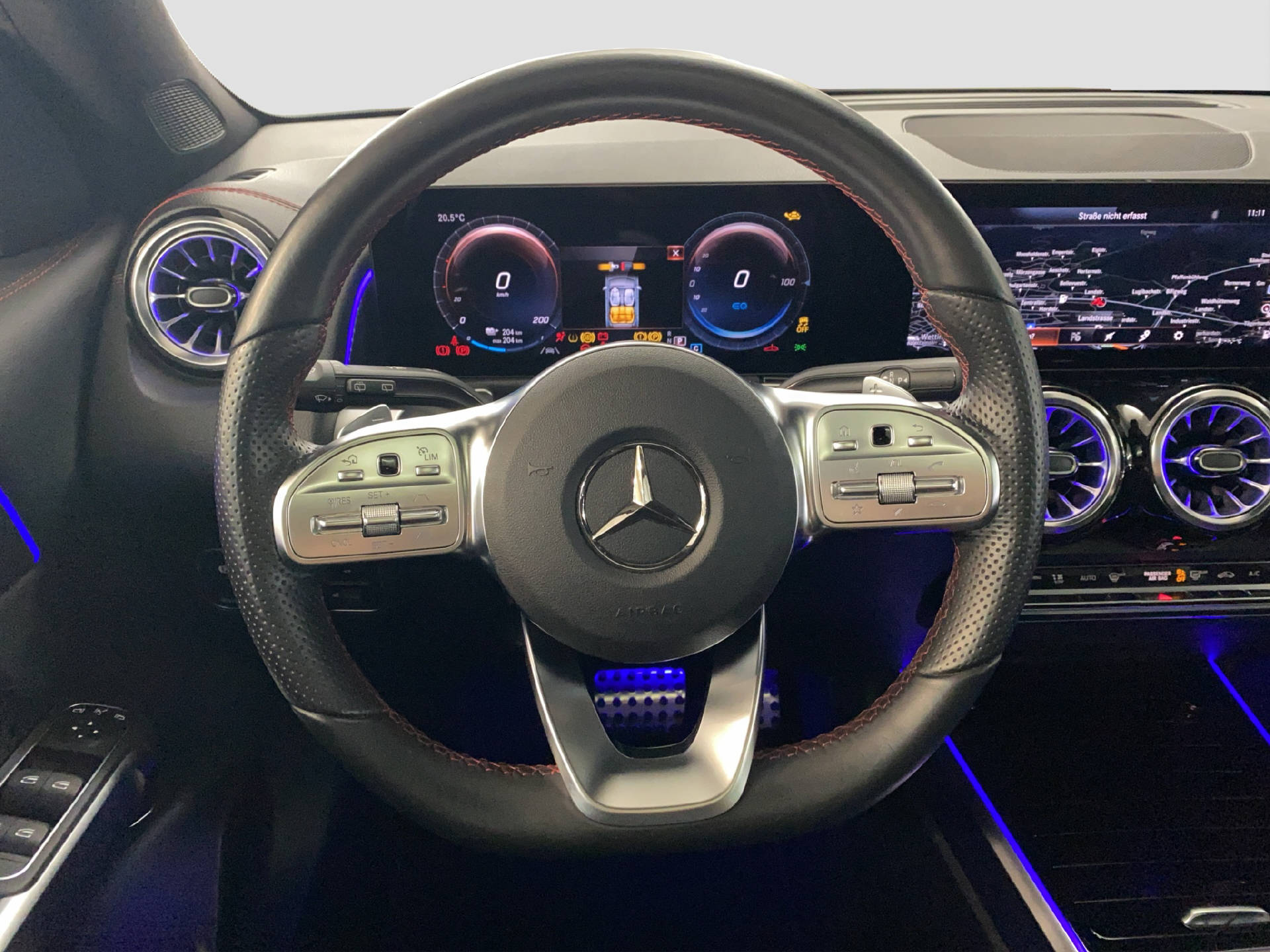 MERCEDES-BENZ EQB 350 AMG Line 4MATIC - 9