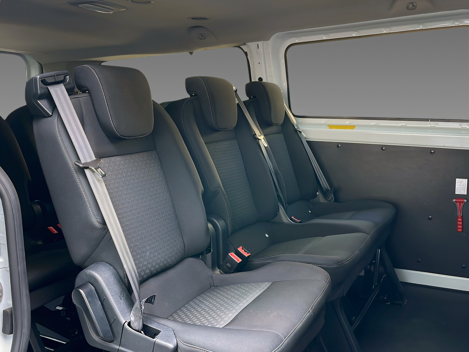 FORD Transit C Kombi 320 L2 Transit C Kombi 320 L2 9 Plätzer - 11