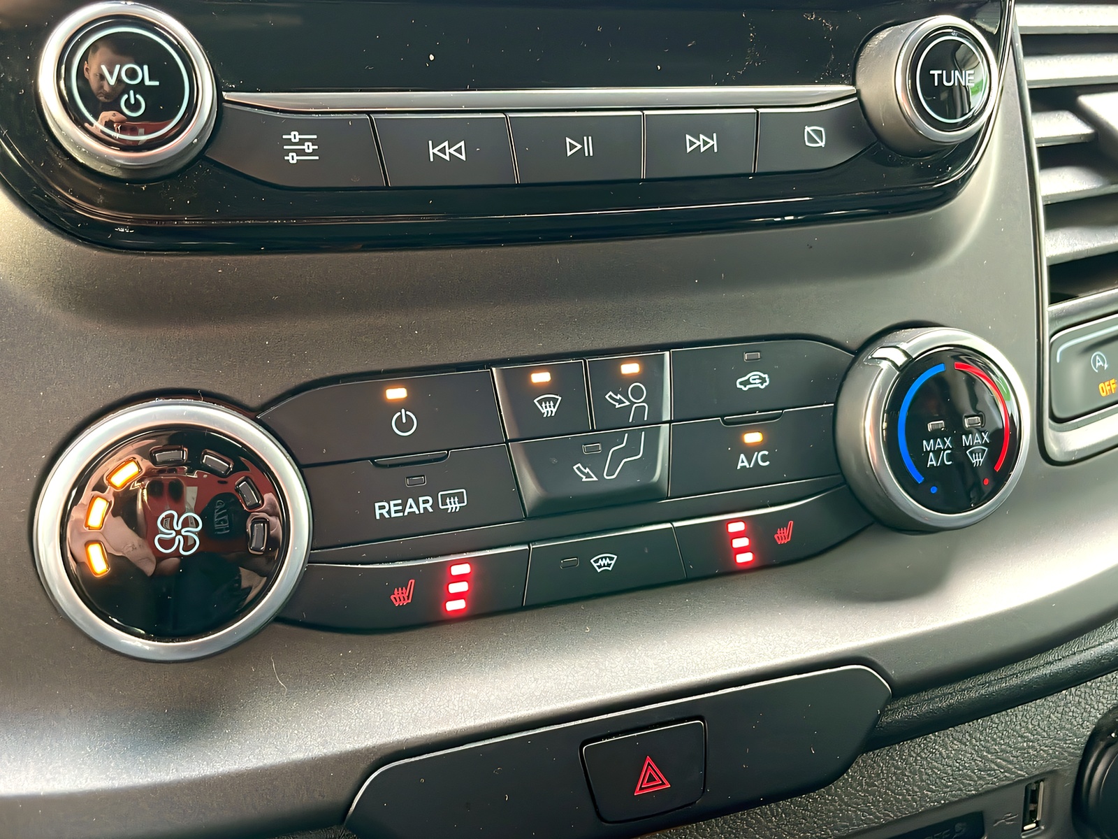 FORD Transit C Kombi 320 L2 Transit C Kombi 320 L2 9 Plätzer - 9