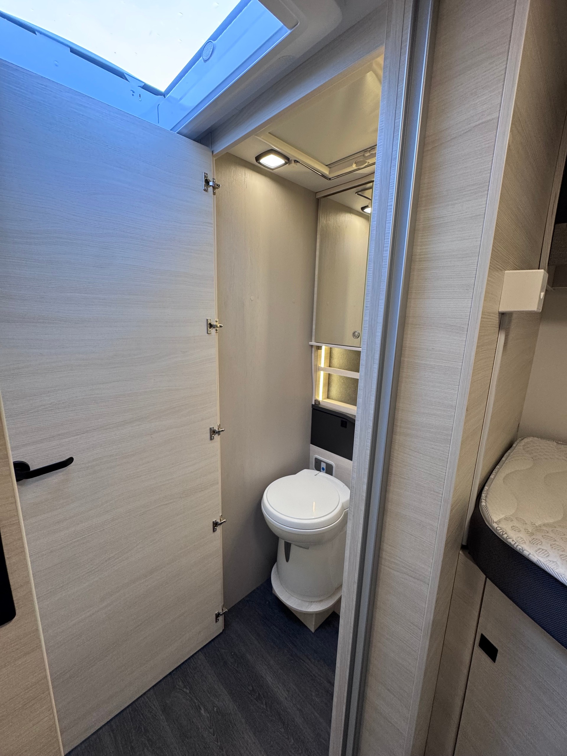 CHALLENGER Ford 337 Graphite Ultimate - 13