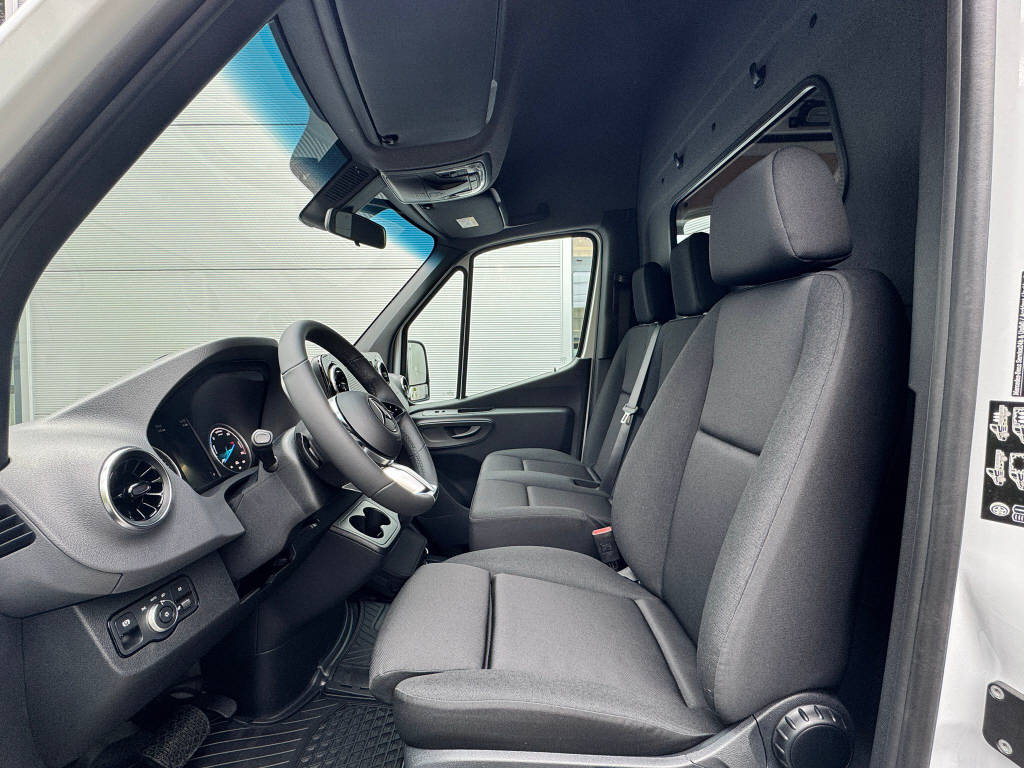MERCEDES-BENZ eSprinter 320 Kasten Pro Worker 3665 S 81 kWh - 12