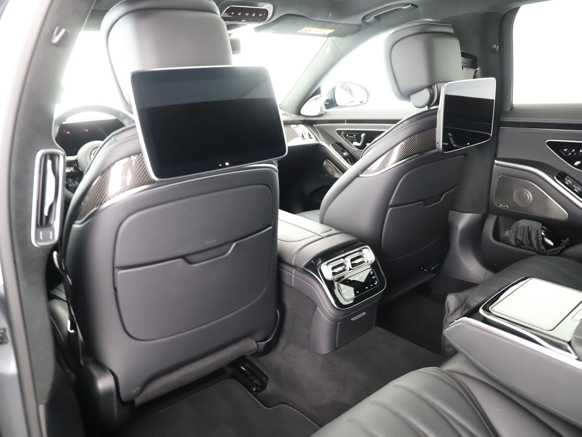 MERCEDES-BENZ S 63 AMG E Perf. Business - 14