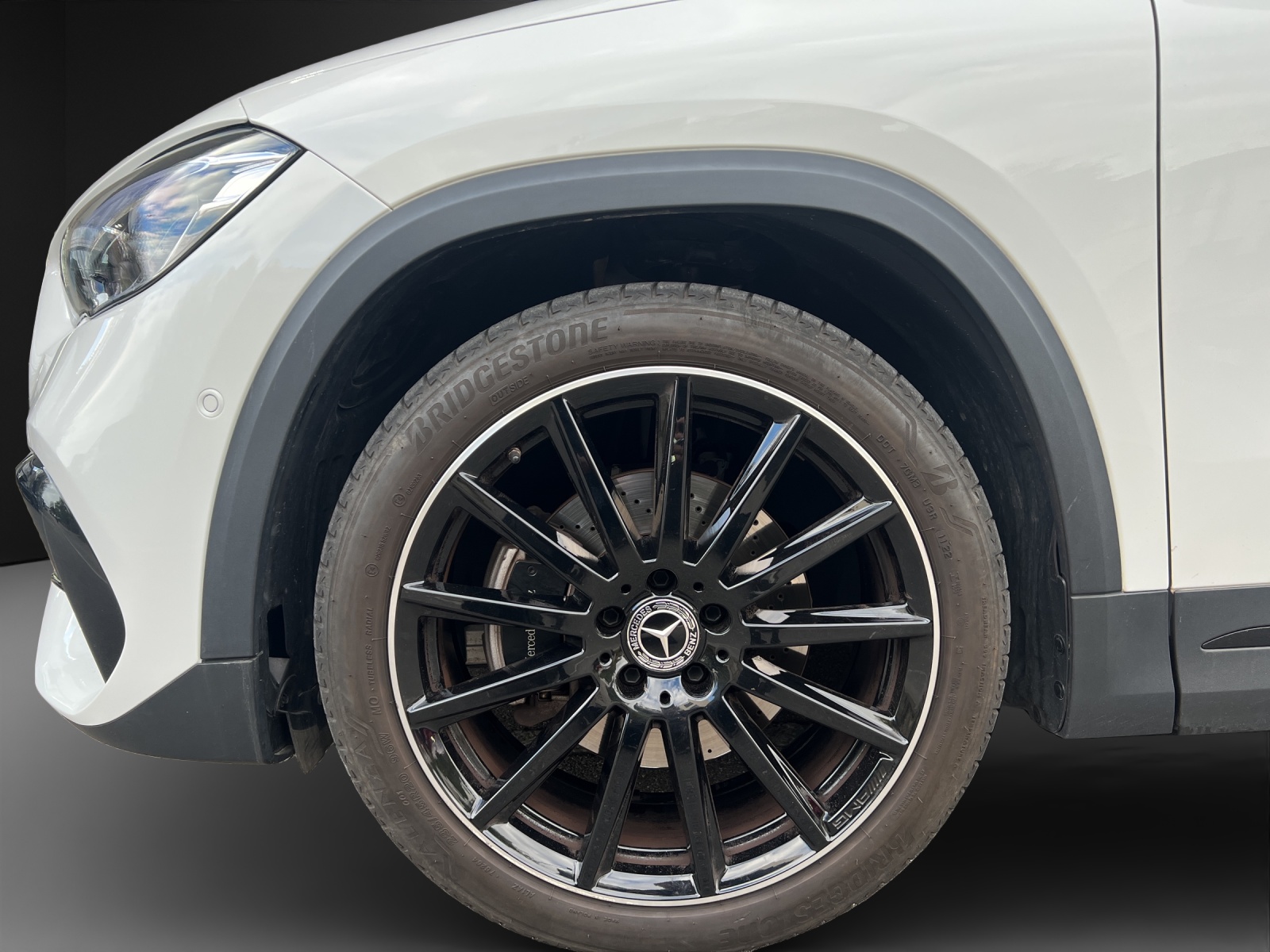 MERCEDES-BENZ GLA 200 4Matic AMG Line 8G-DCT - 9