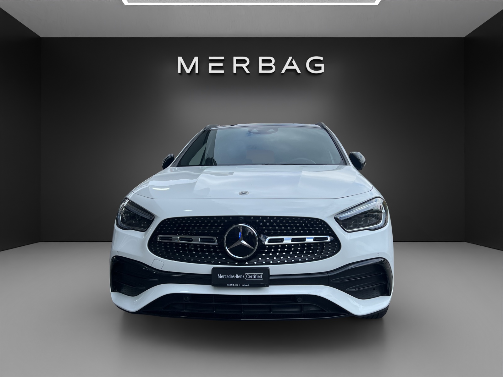 MERCEDES-BENZ GLA 200 4Matic AMG Line 8G-DCT - 8