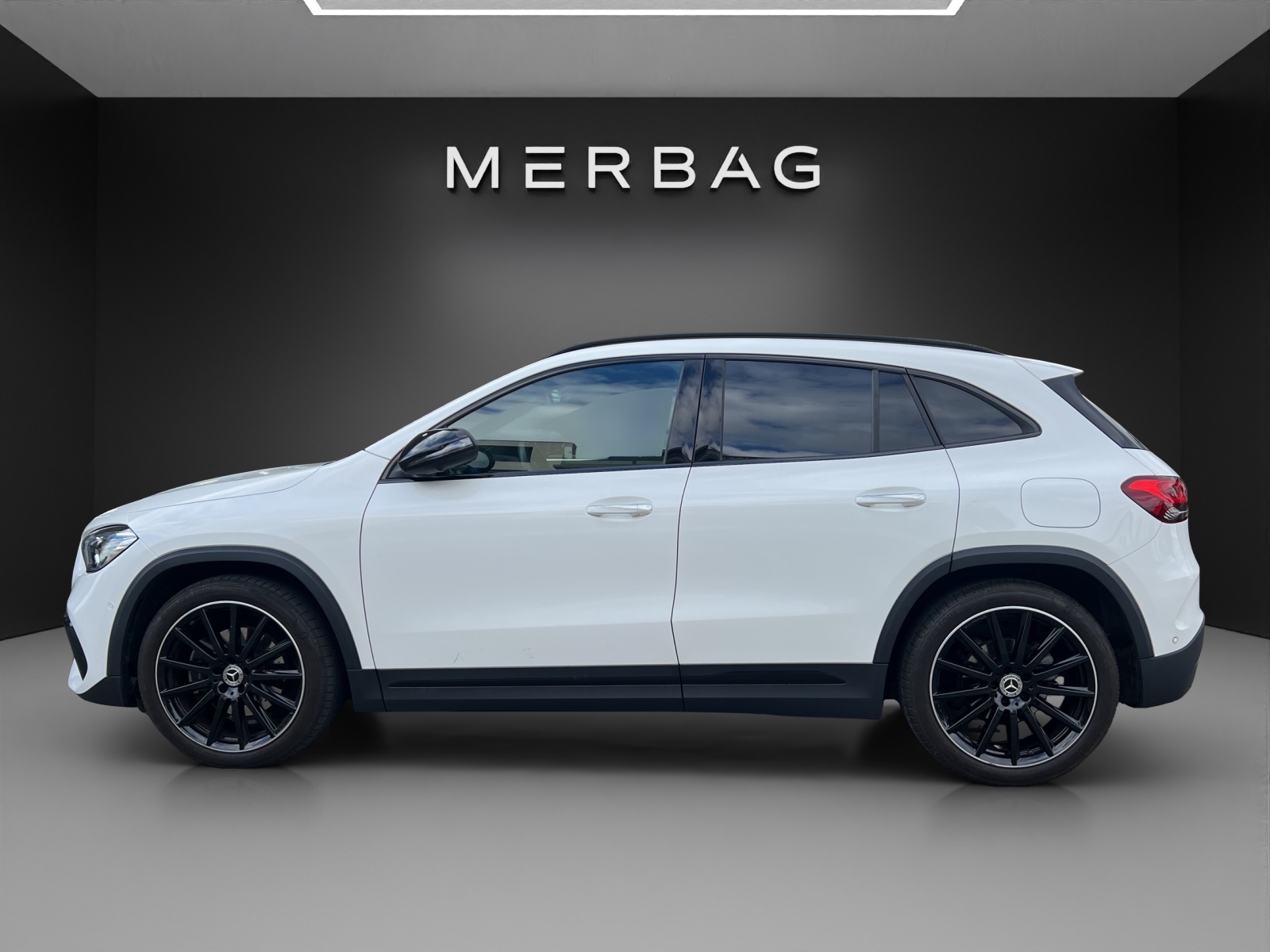 MERCEDES-BENZ GLA 200 4Matic AMG Line 8G-DCT - 6