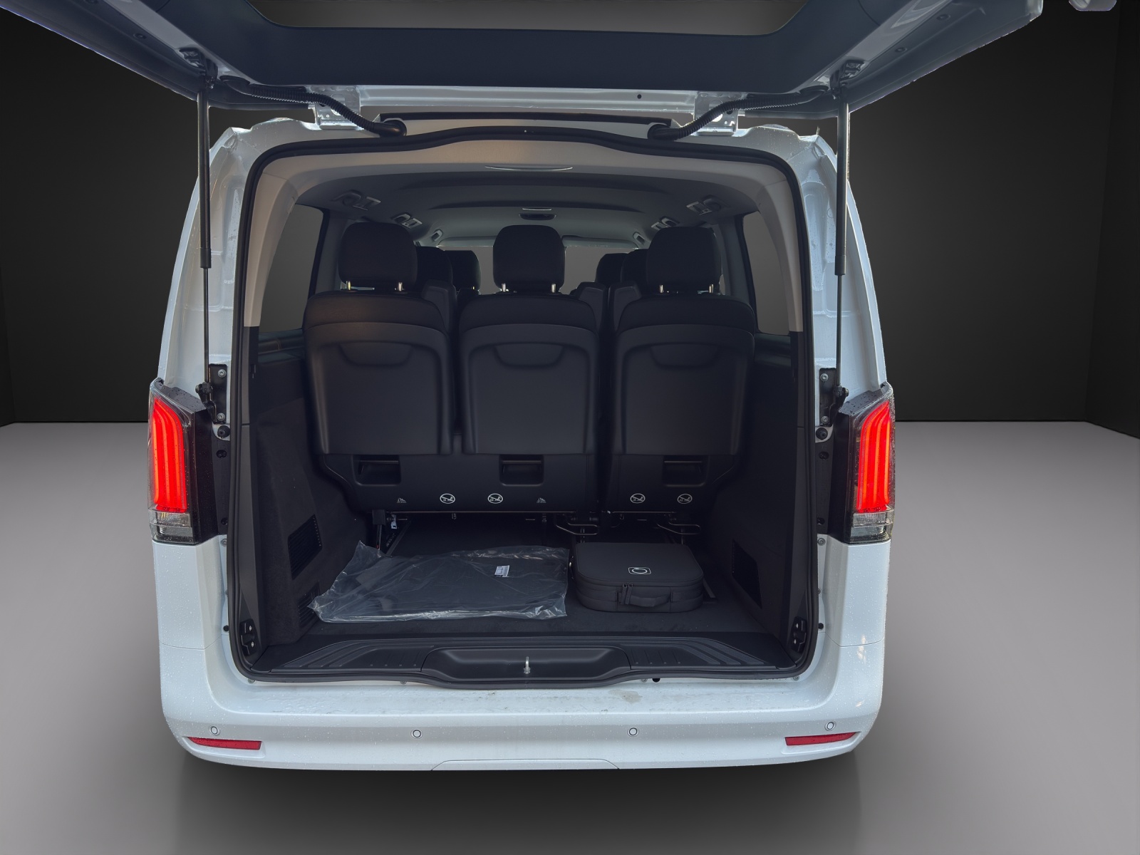 MERCEDES-BENZ eVito 129 Lang Tourer Pro - 11