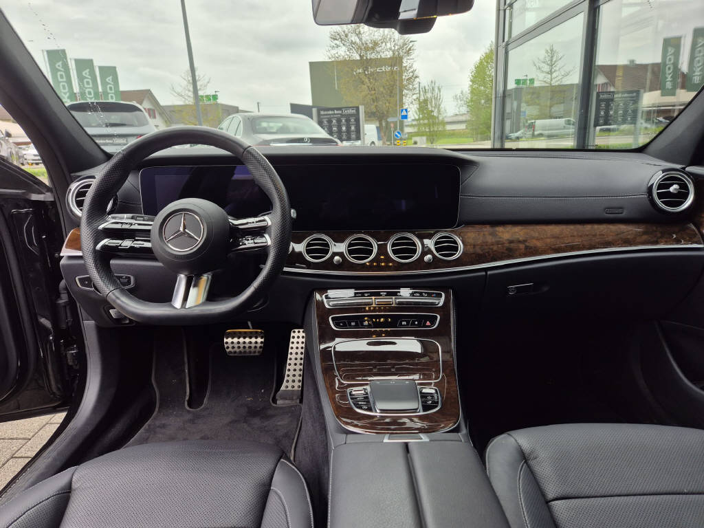 MERCEDES-BENZ E 450 4Matic AMG Line Kombi - 6