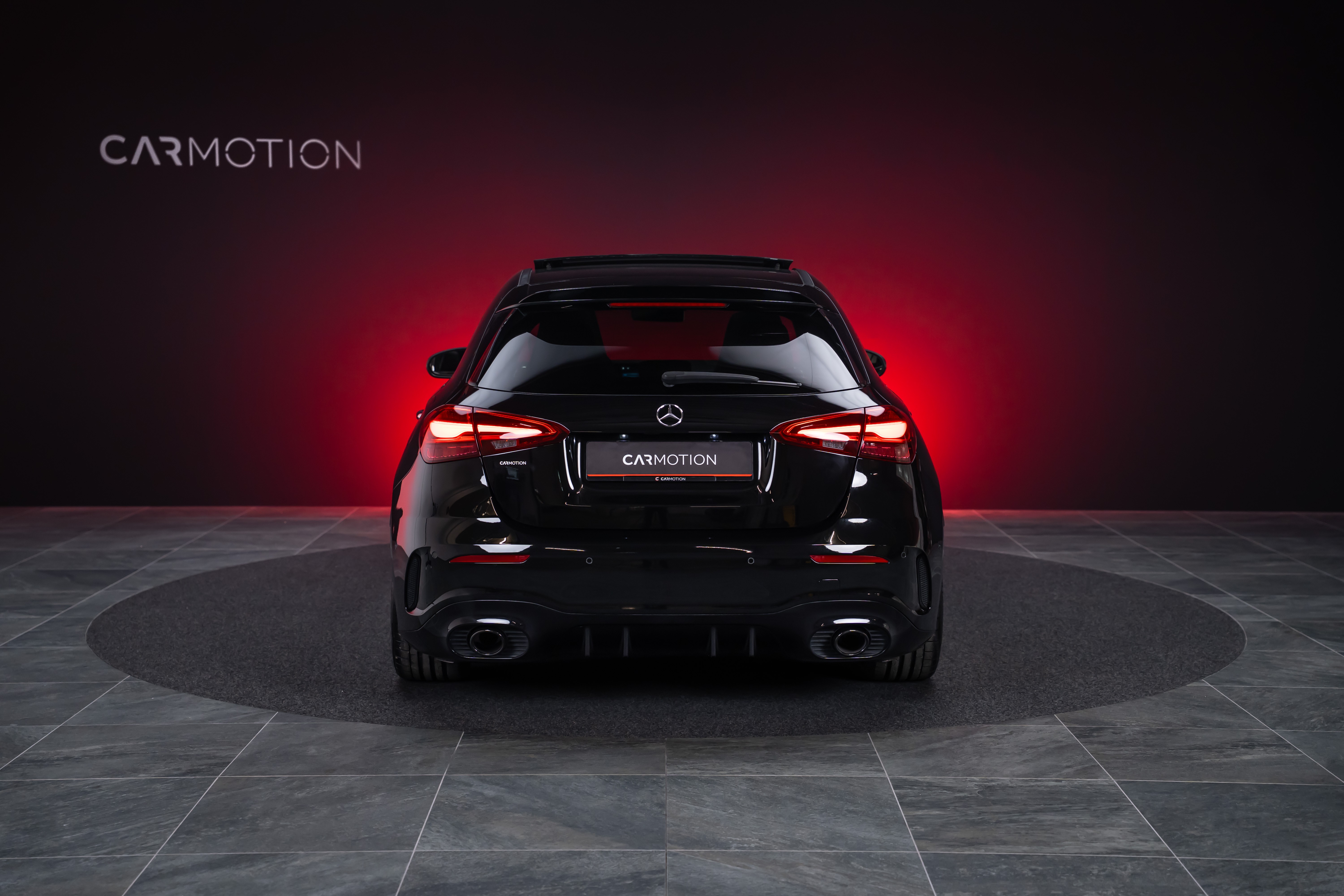 A 35 AMG 4matic / Facelift / Panorama-Schiebedach / Rückfahrkamera
