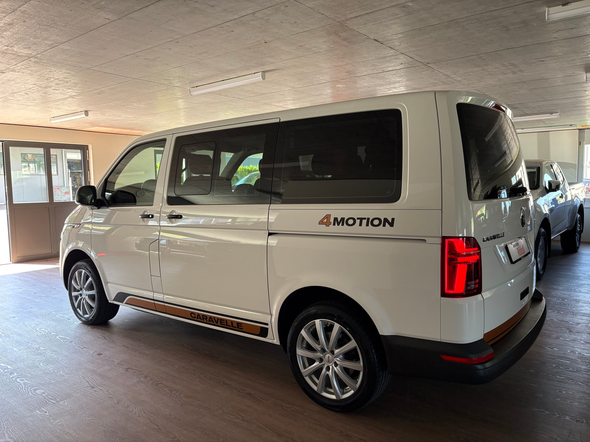 VW T6.1 2.0 TDI 4Motion - 4