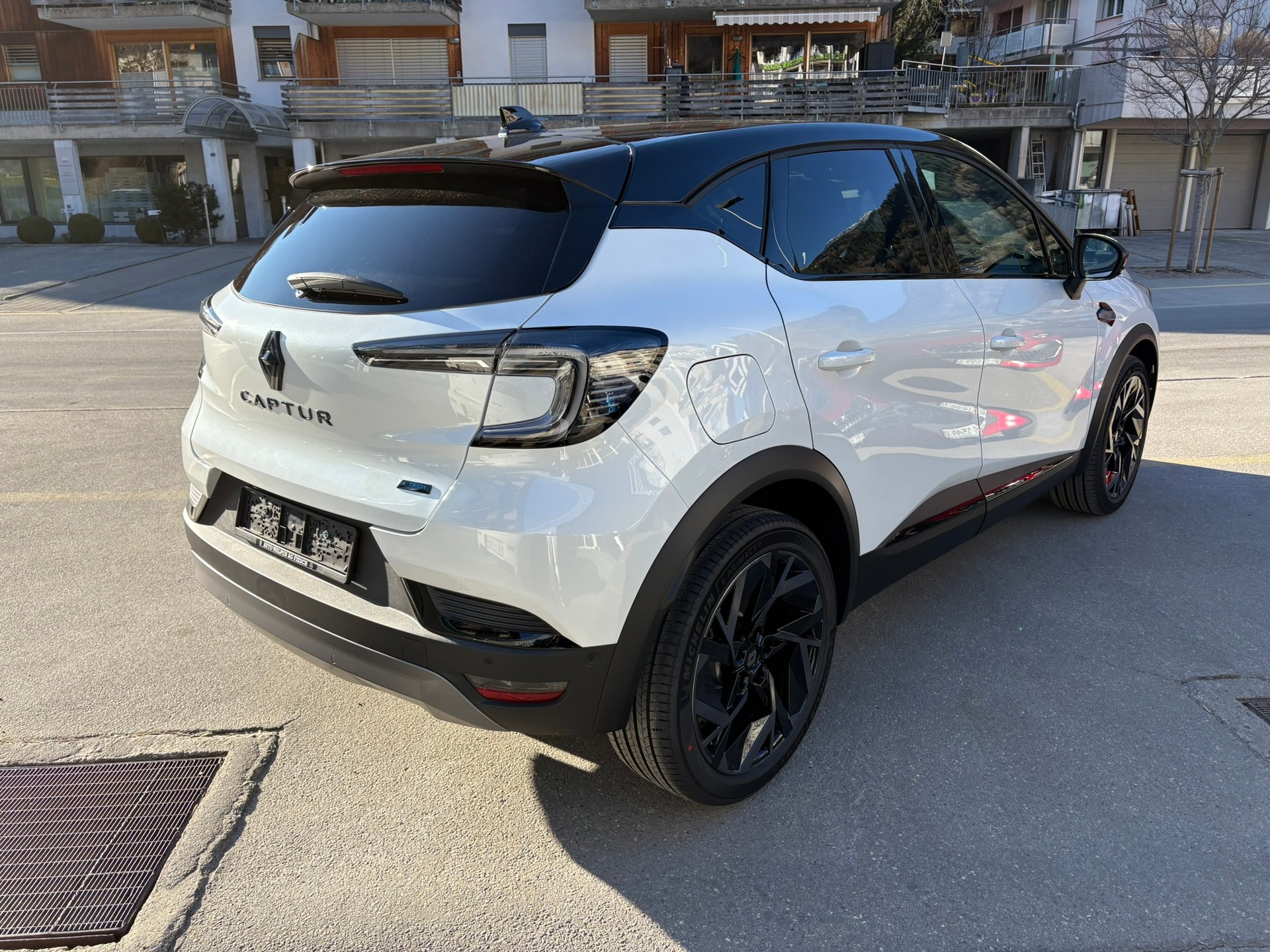 RENAULT Captur 1.8 TCe Esprit Alpine EDC - 3