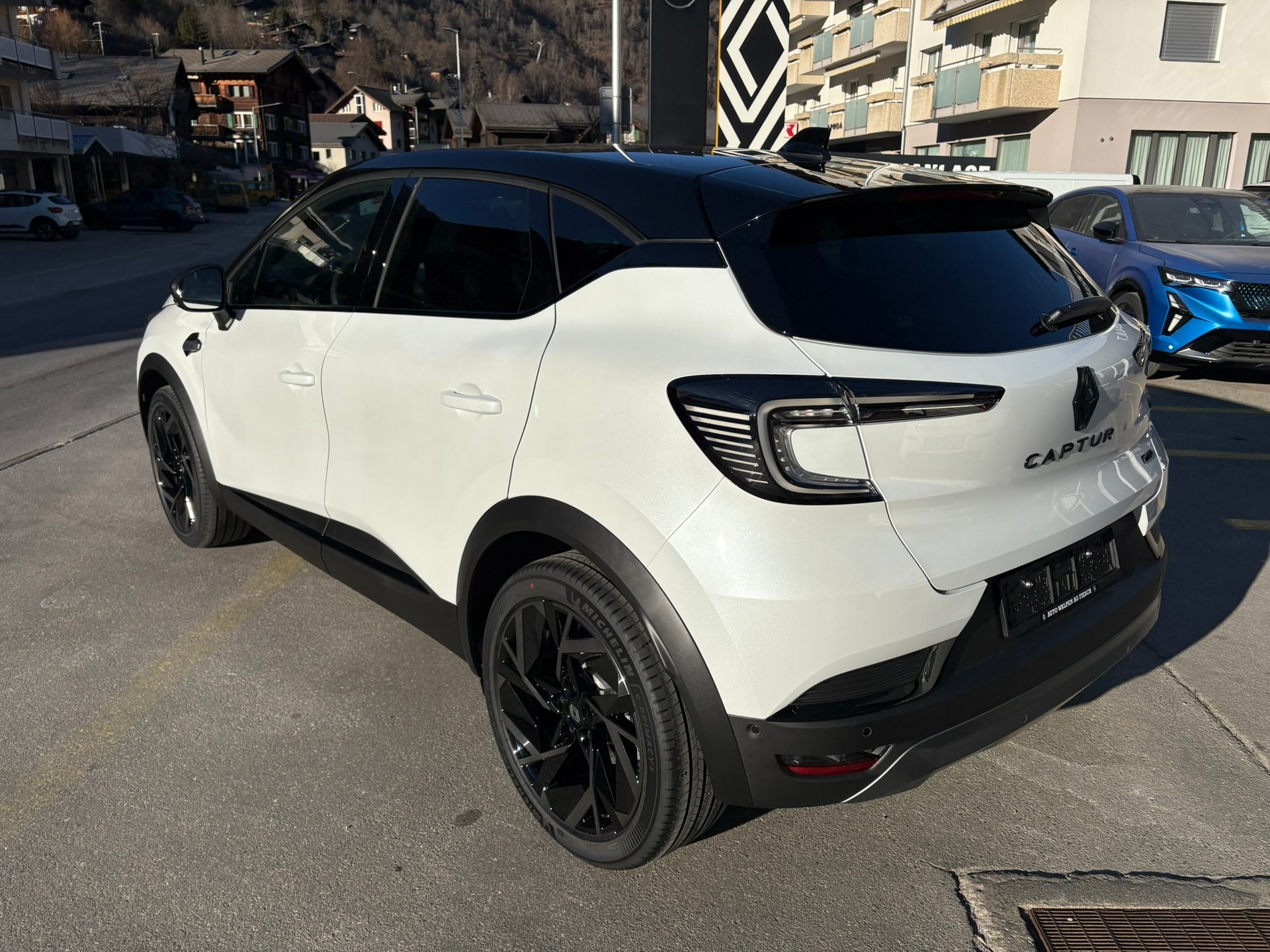 RENAULT Captur 1.8 TCe Esprit Alpine EDC - 5