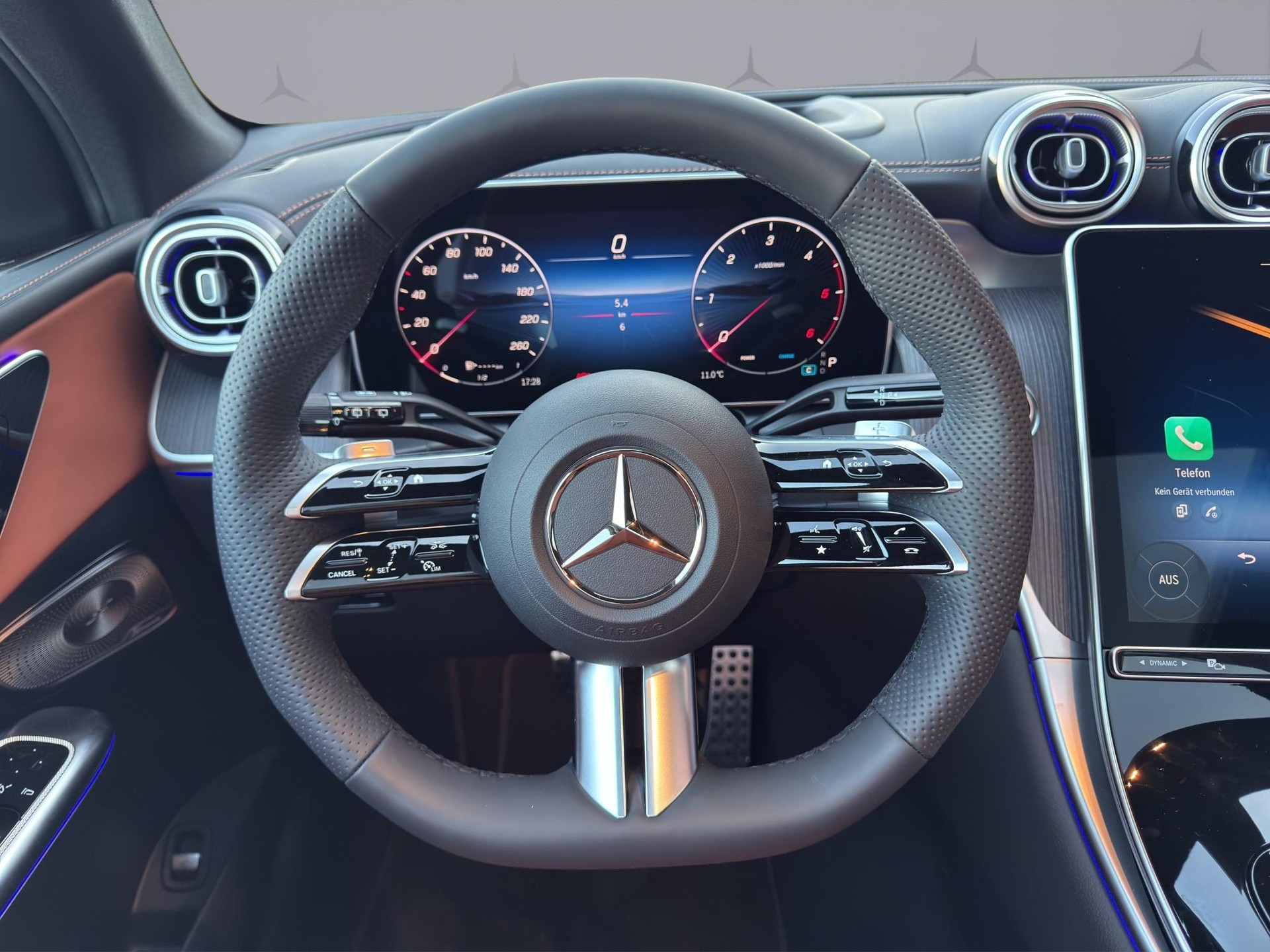 MERCEDES-BENZ GLC 220 d AMG Line 4matic - 12