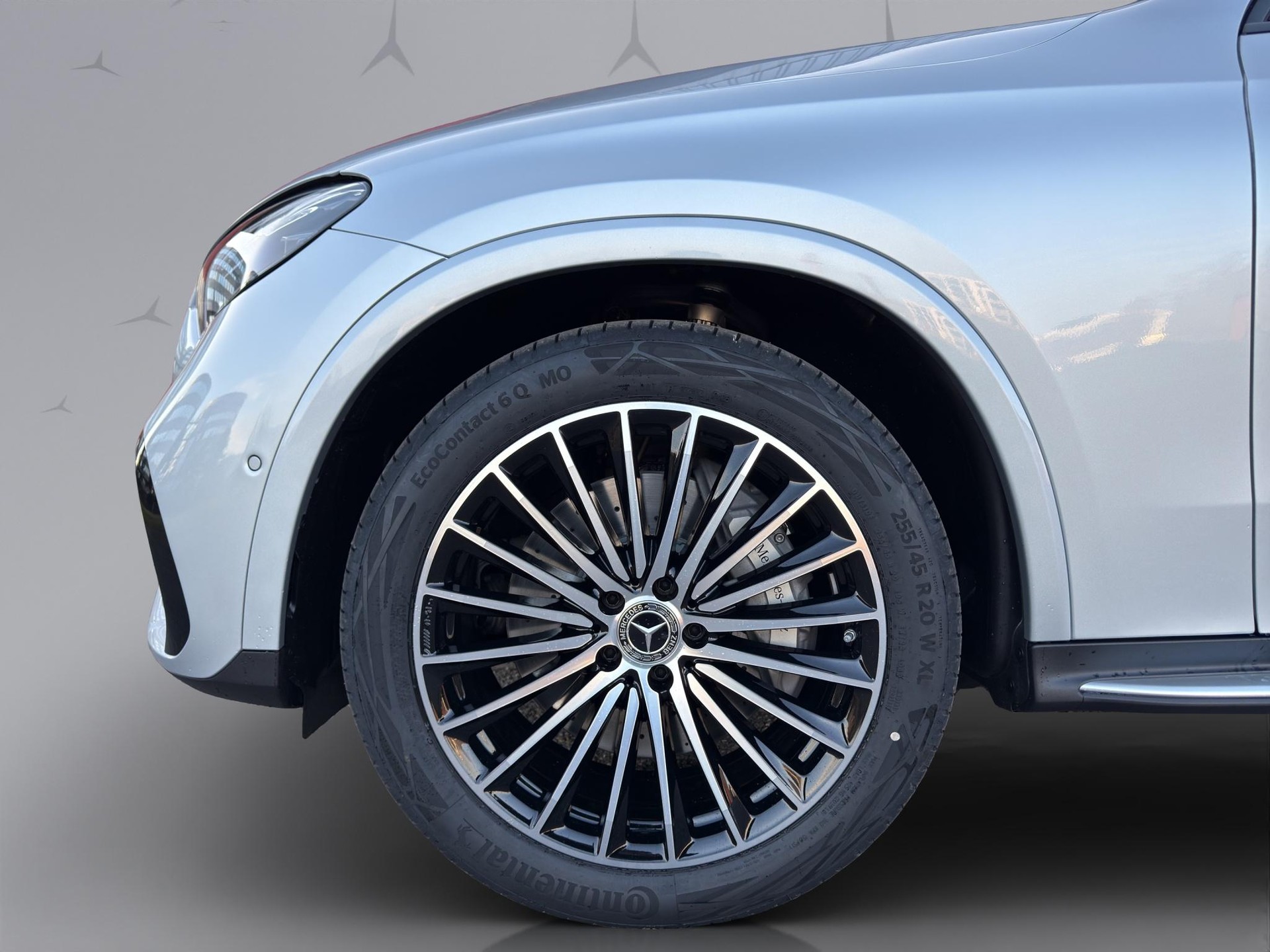 MERCEDES-BENZ GLC 220 d AMG Line 4matic - 3