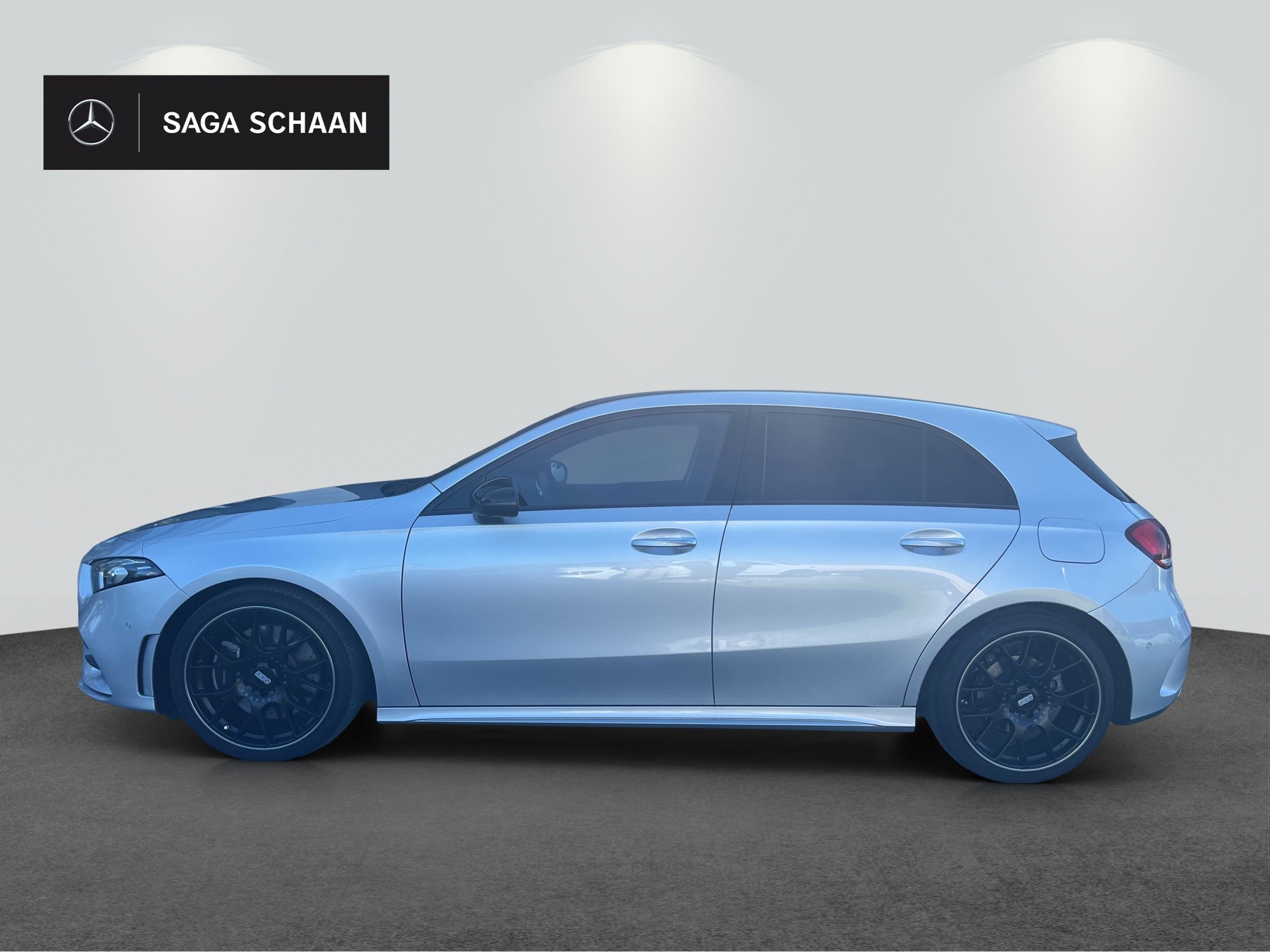 MERCEDES-BENZ A 250 AMG Line 4Matic - 3