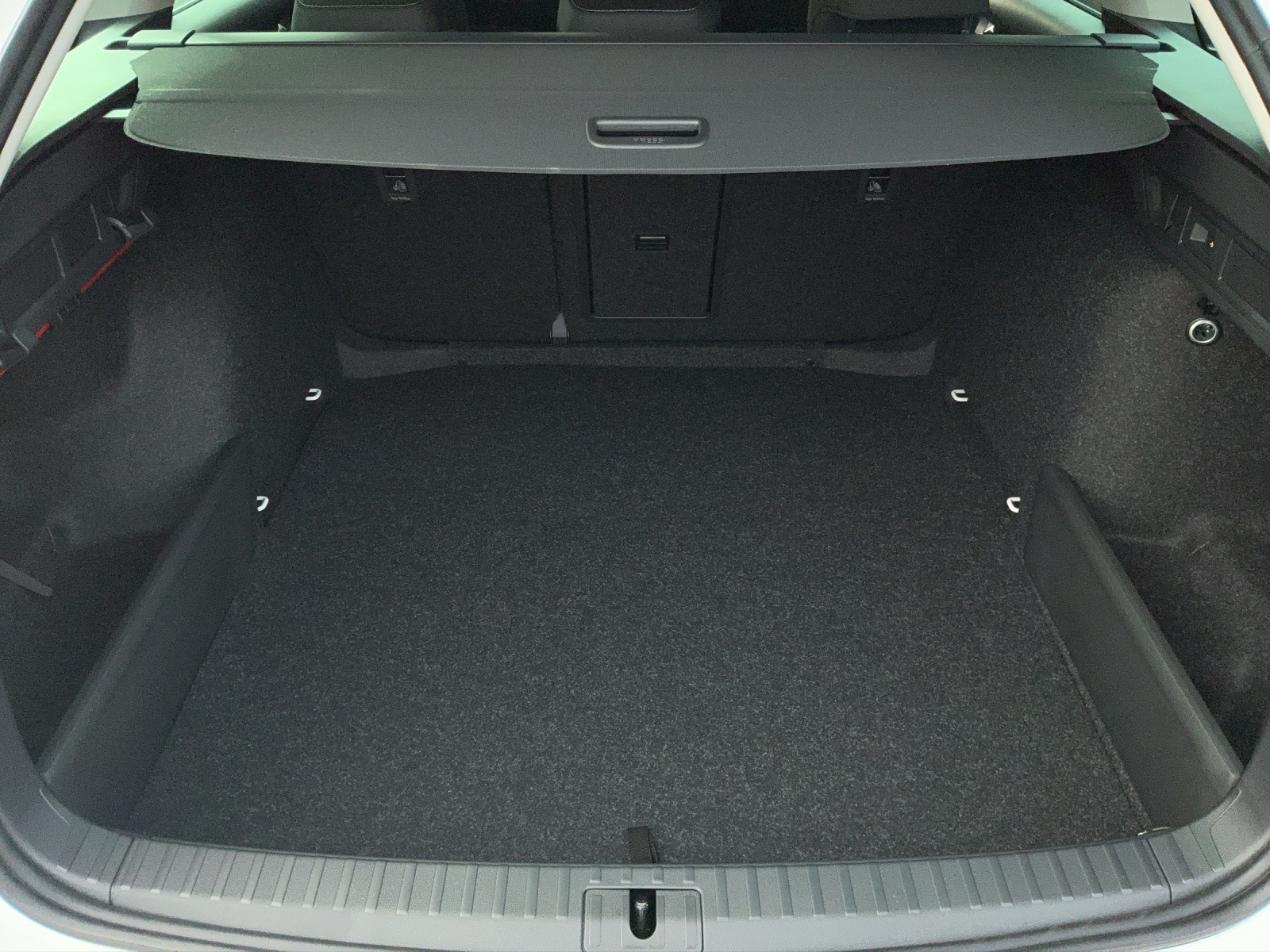 SKODA Octavia Combi 2.0 TDI DSG Selection - 12