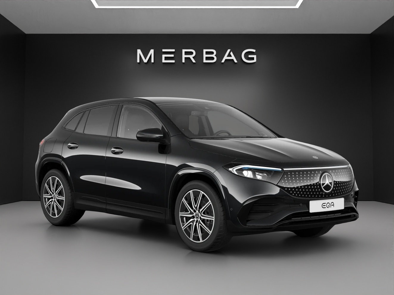 MERCEDES-BENZ EQA 300 66,5kWh 4Matic Swiss Star