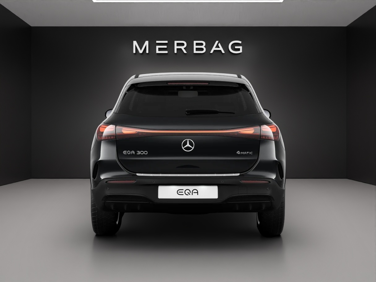 MERCEDES-BENZ EQA 300 66,5kWh 4Matic Swiss Star - 4