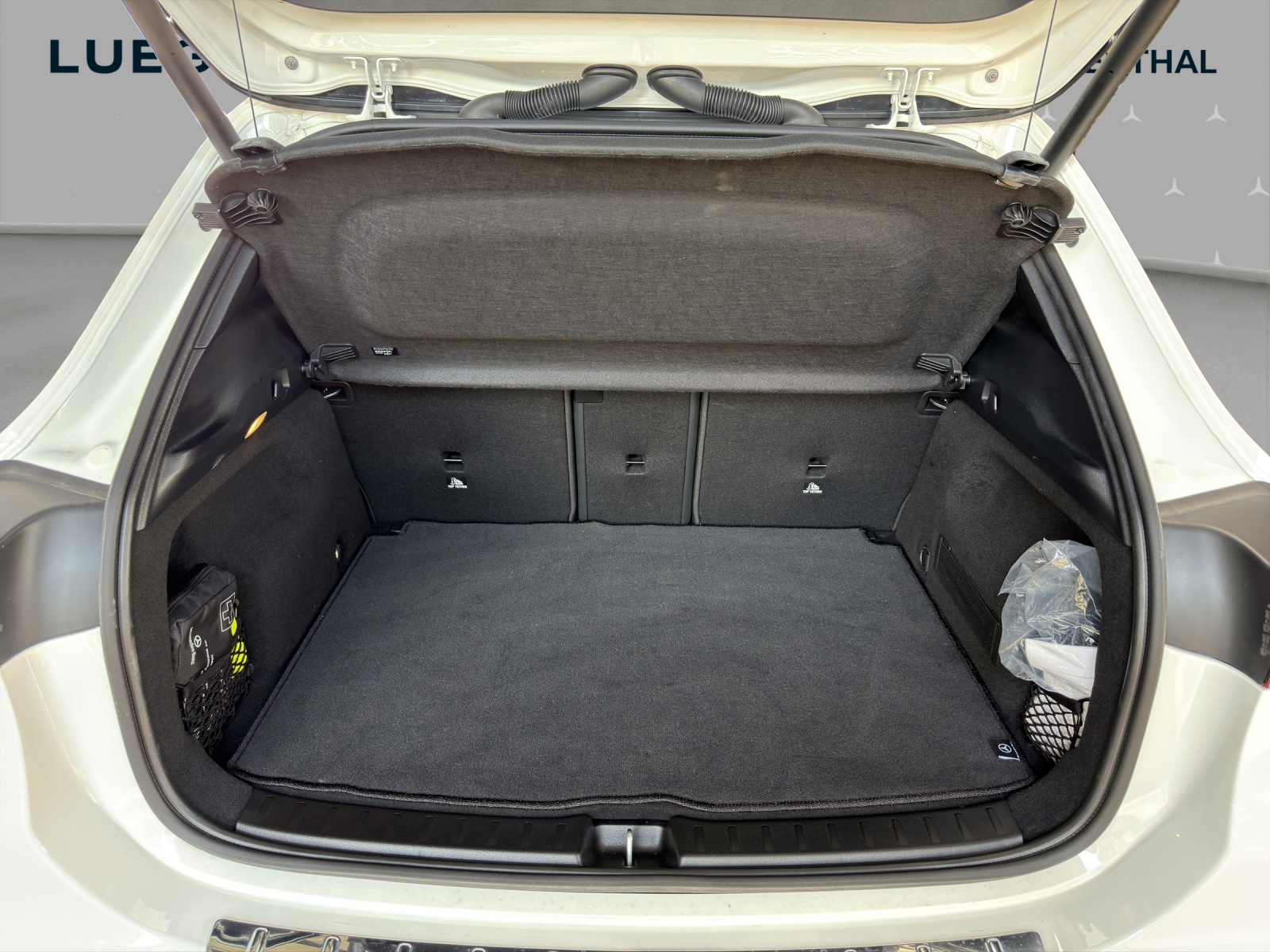 MERCEDES-BENZ GLA 200 7G-DCT - 15