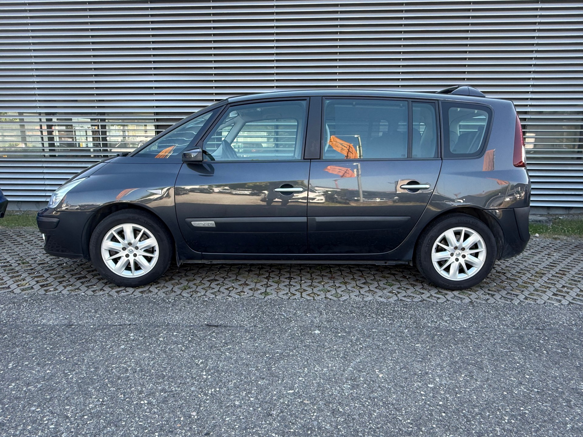 RENAULT Grand Espace 2.0 dCi Dynamique 7 Platz - 10