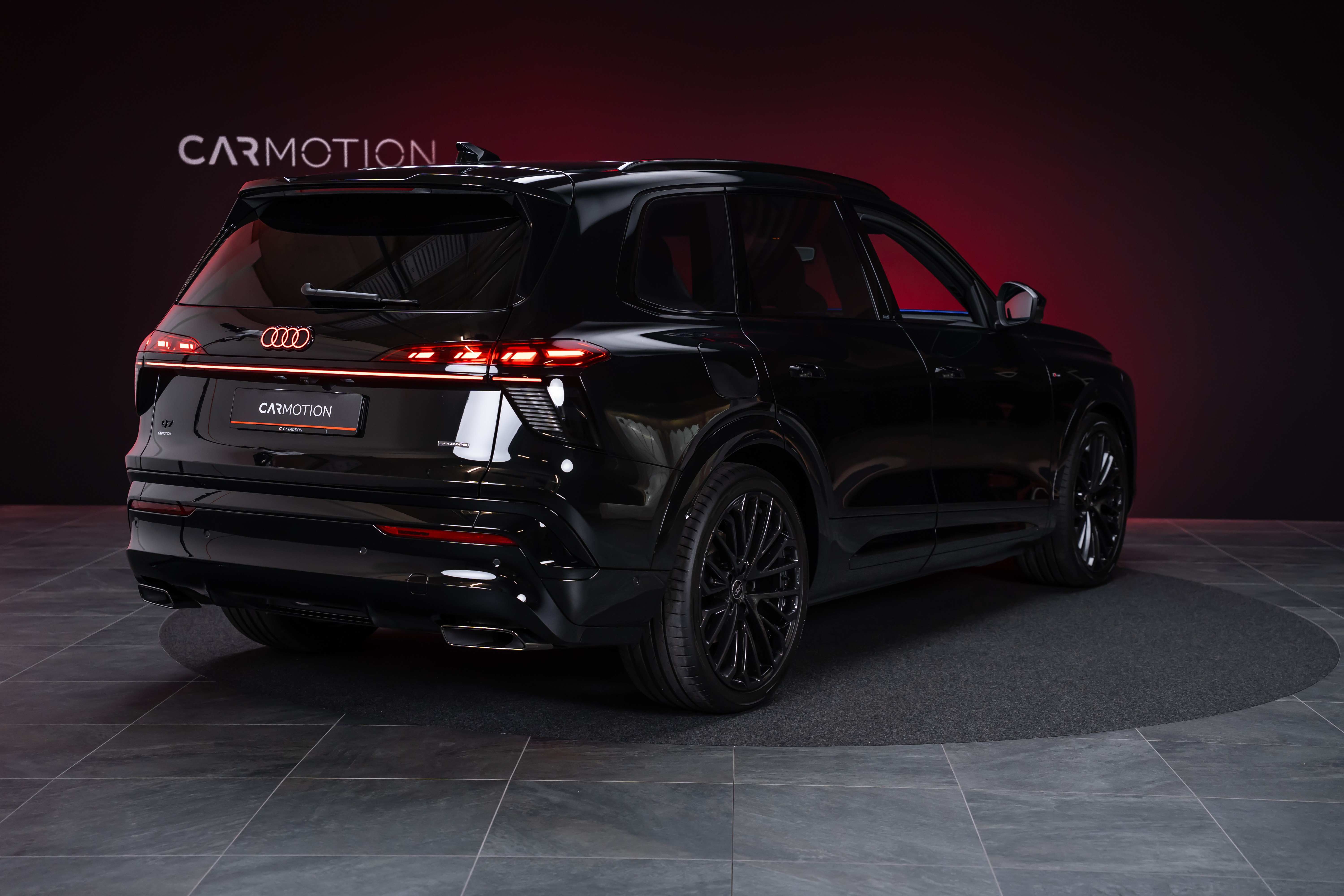 Q7 SUV TDI quattro 220 kW S Line / 7Sitzer / Panorama-Schiebedach / 360°Kamera