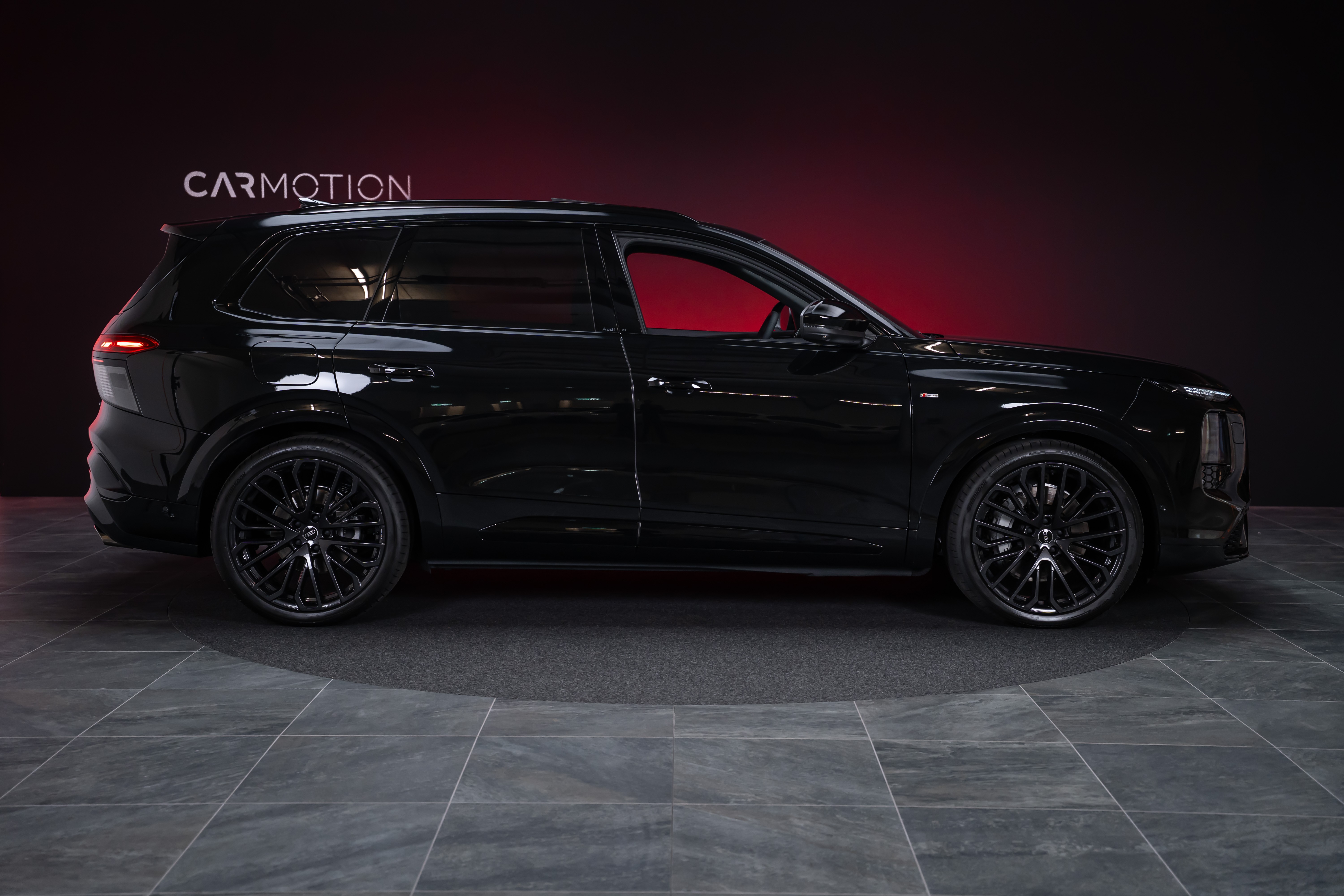 Q7 SUV TDI quattro 220 kW S Line / 7Sitzer / Panorama-Schiebedach / 360°Kamera
