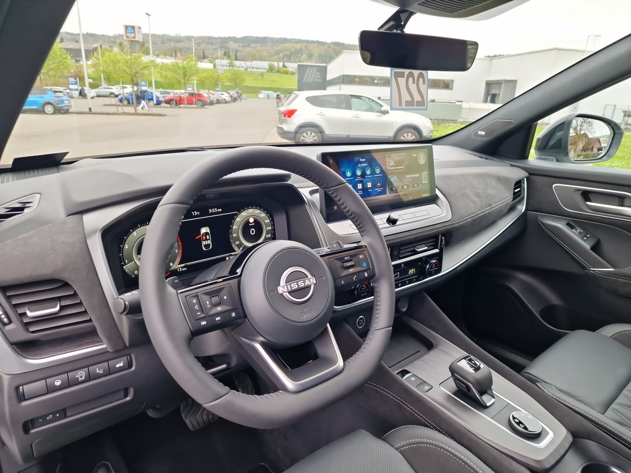 nissan Gallery 11