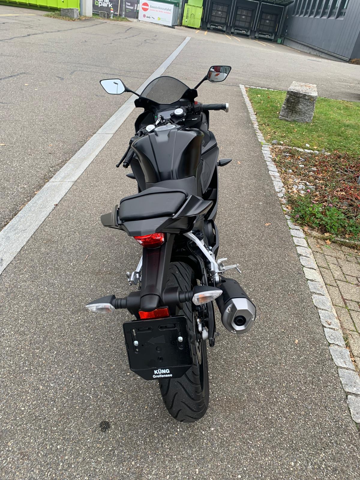 YAMAHA R 125 - 3