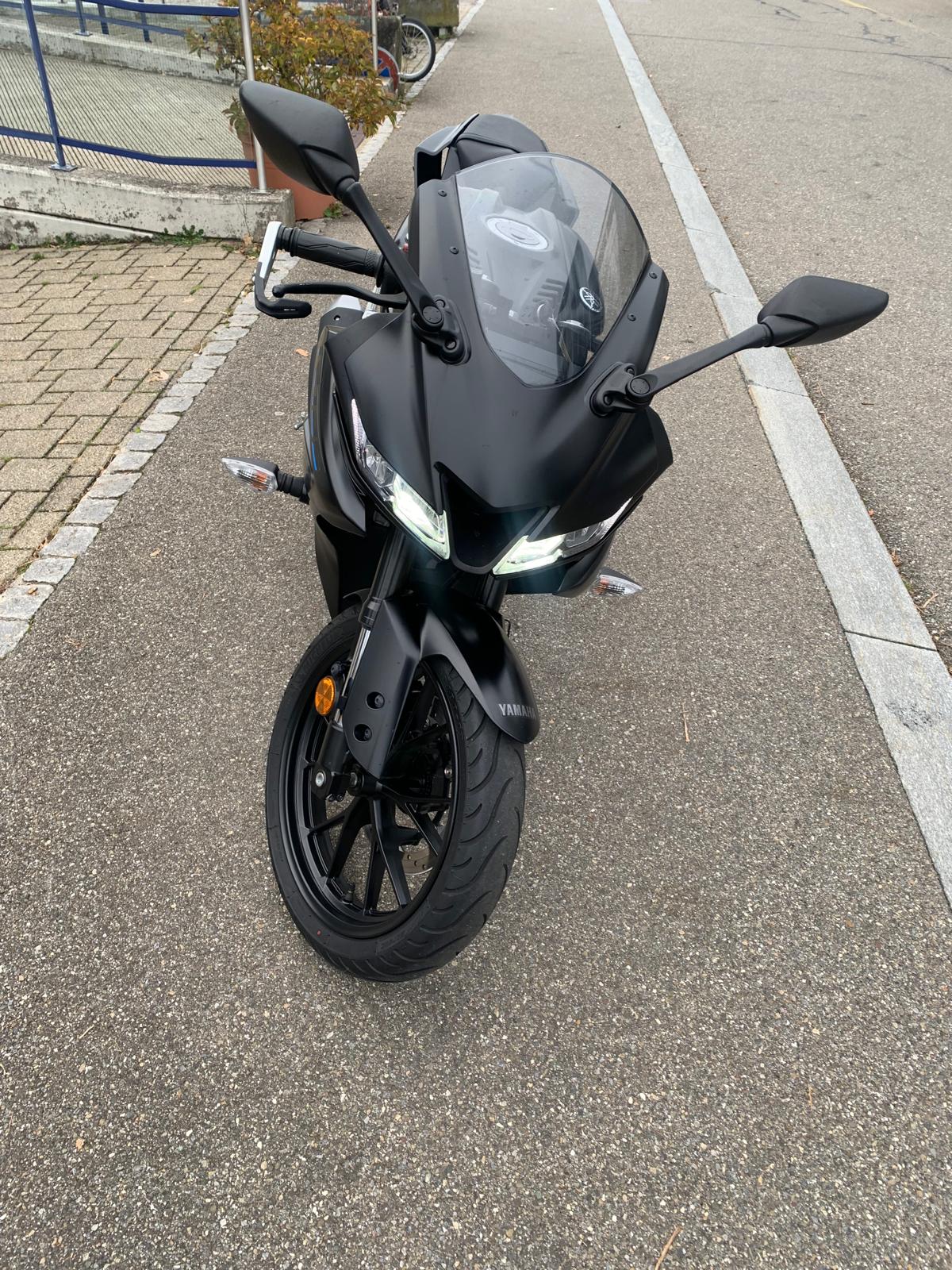 YAMAHA R 125 - 4