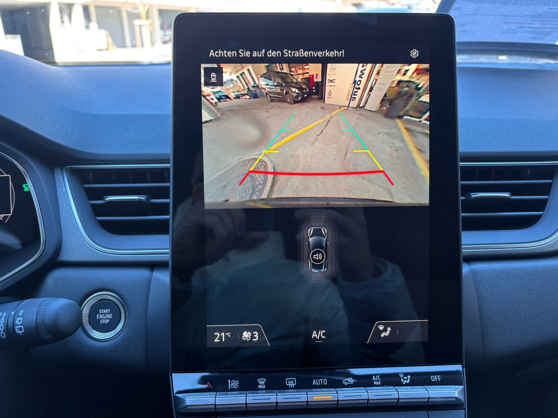 RENAULT Captur 1.8 E-Techno 160 - 9