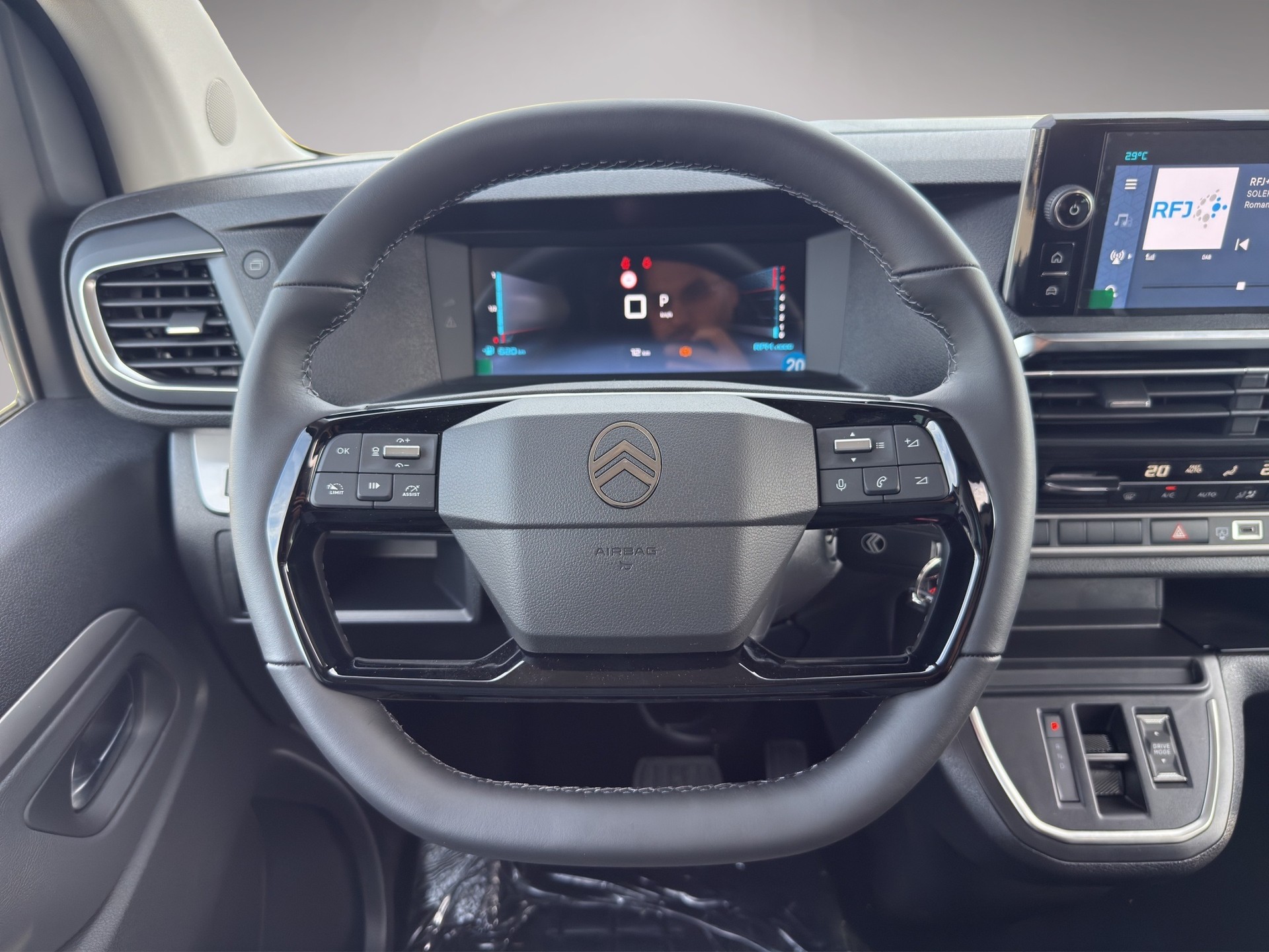 CITROEN New Campster Automatique 177 PS (avec régulateur de vitesse adaptatif) - 16