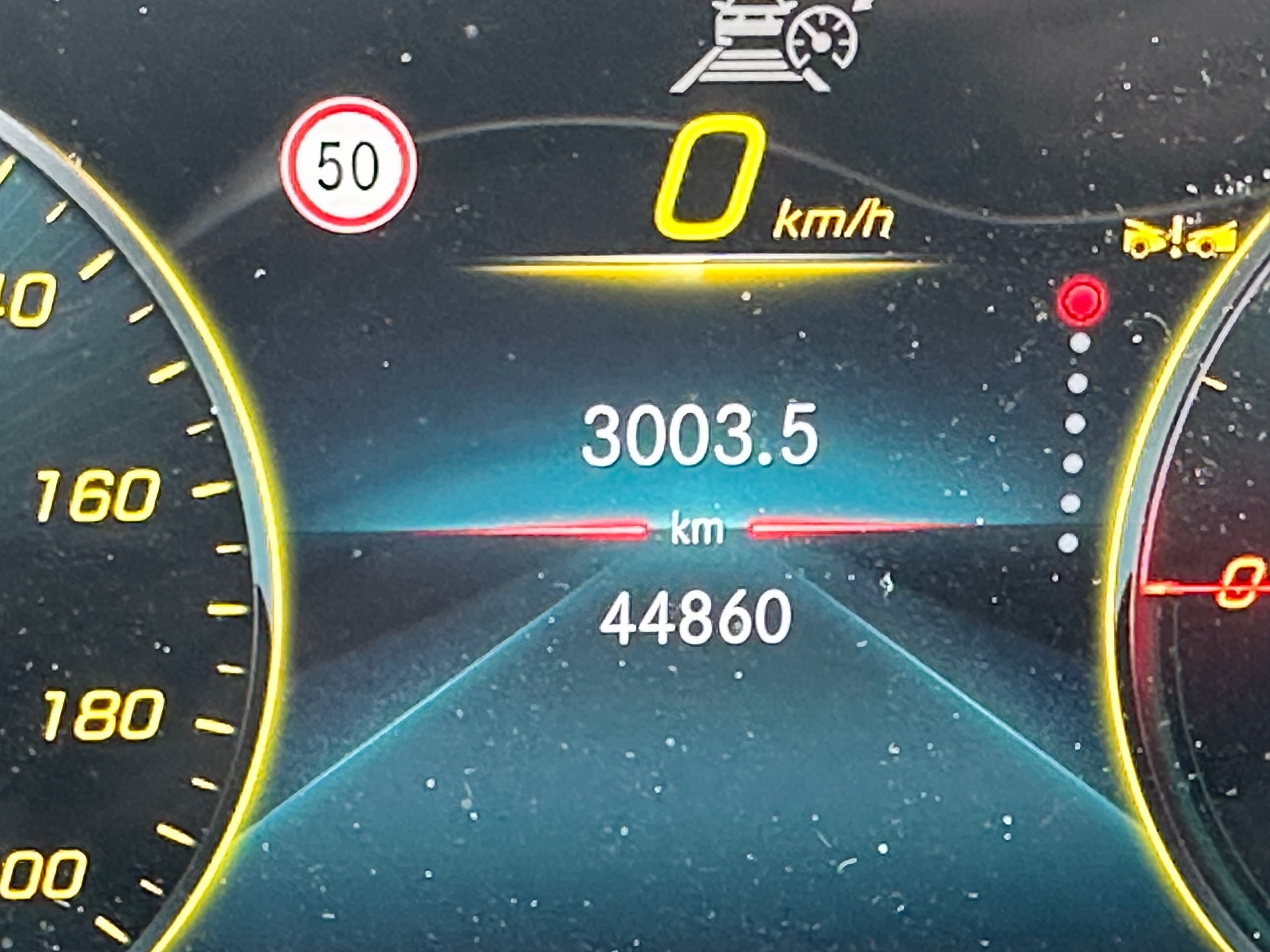 MERCEDES-BENZ EQA 350 Swiss Star AMG Line 4matic - 17