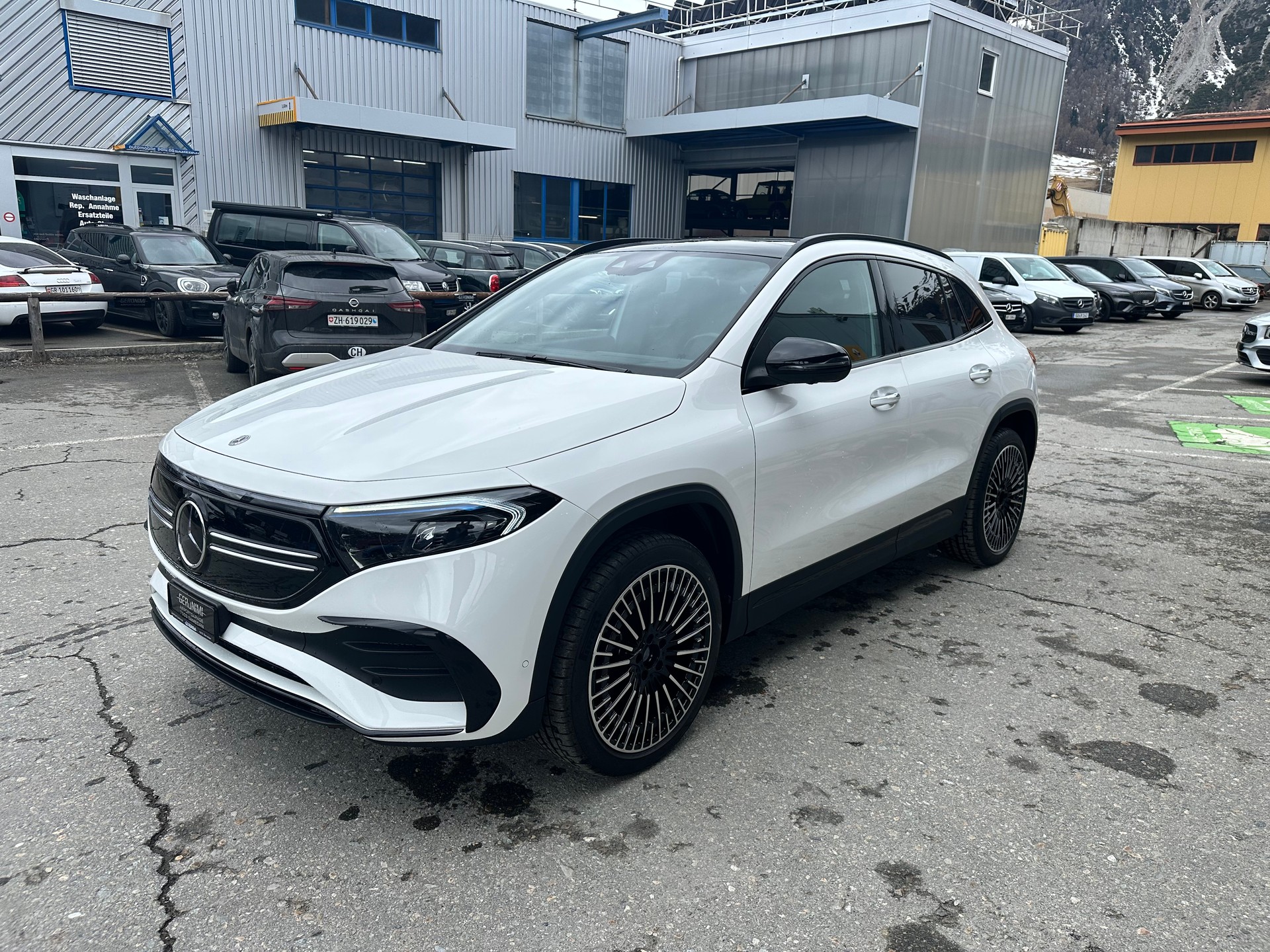 MERCEDES-BENZ EQA 350 Swiss Star AMG Line 4matic - 6
