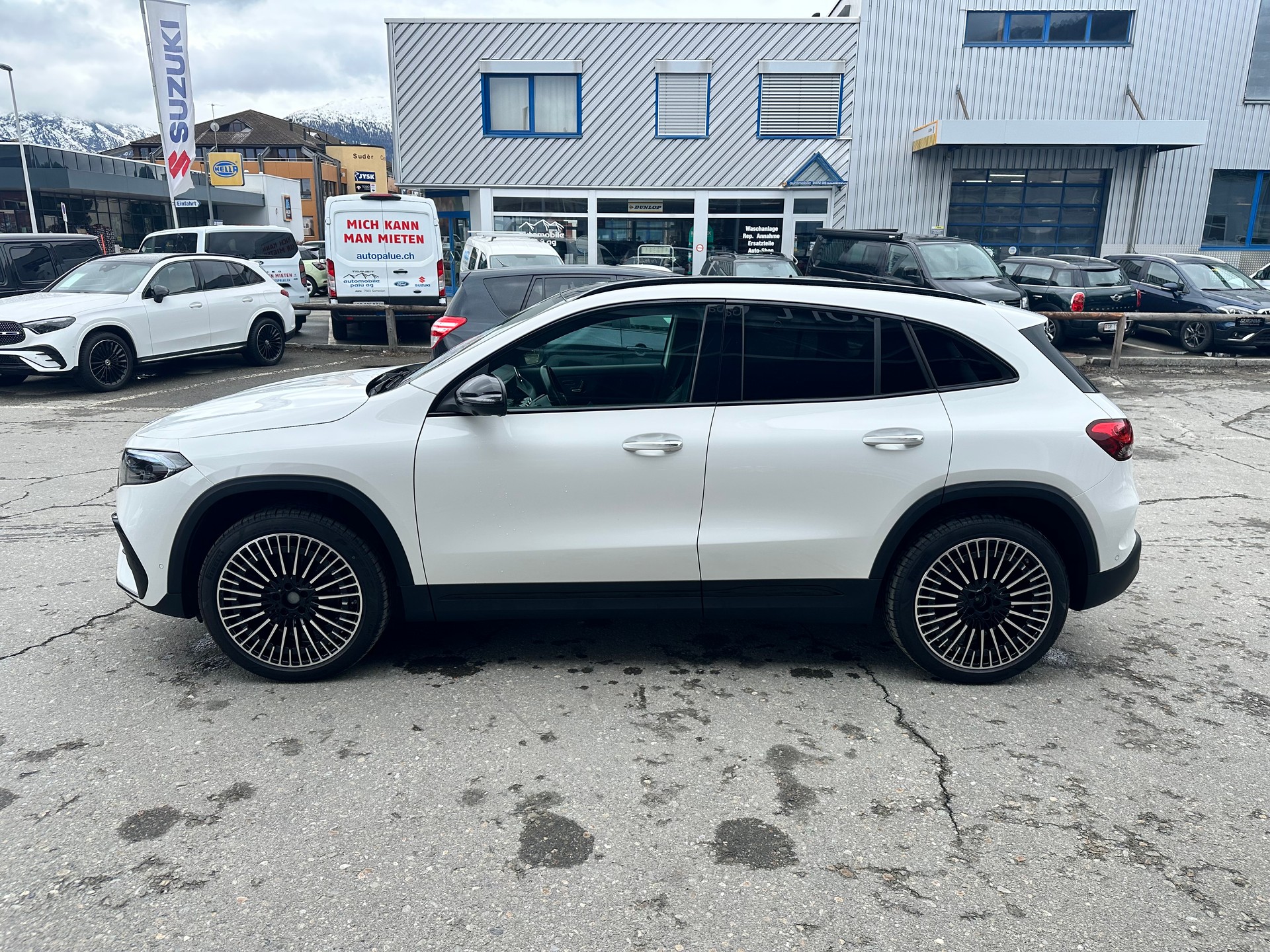 MERCEDES-BENZ EQA 350 Swiss Star AMG Line 4matic - 7
