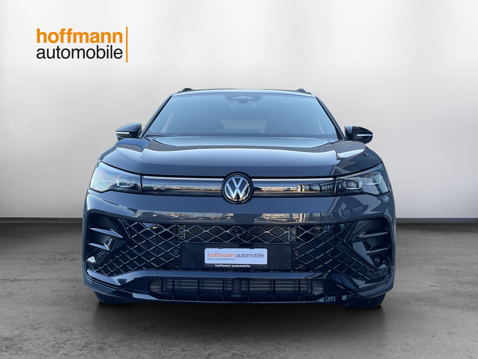 VW Tiguan 2.0 TSI DSG R-Line United 4Motion - 2