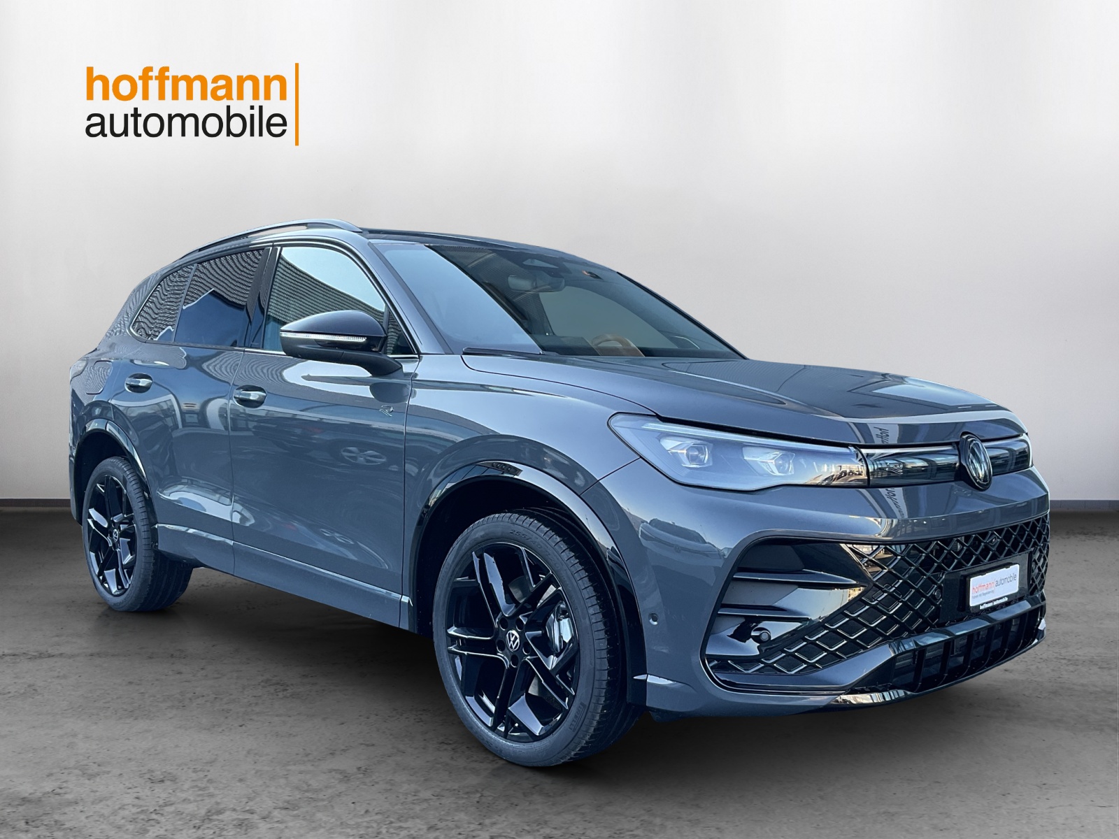 VW Tiguan 2.0 TSI DSG R-Line United 4Motion - 3