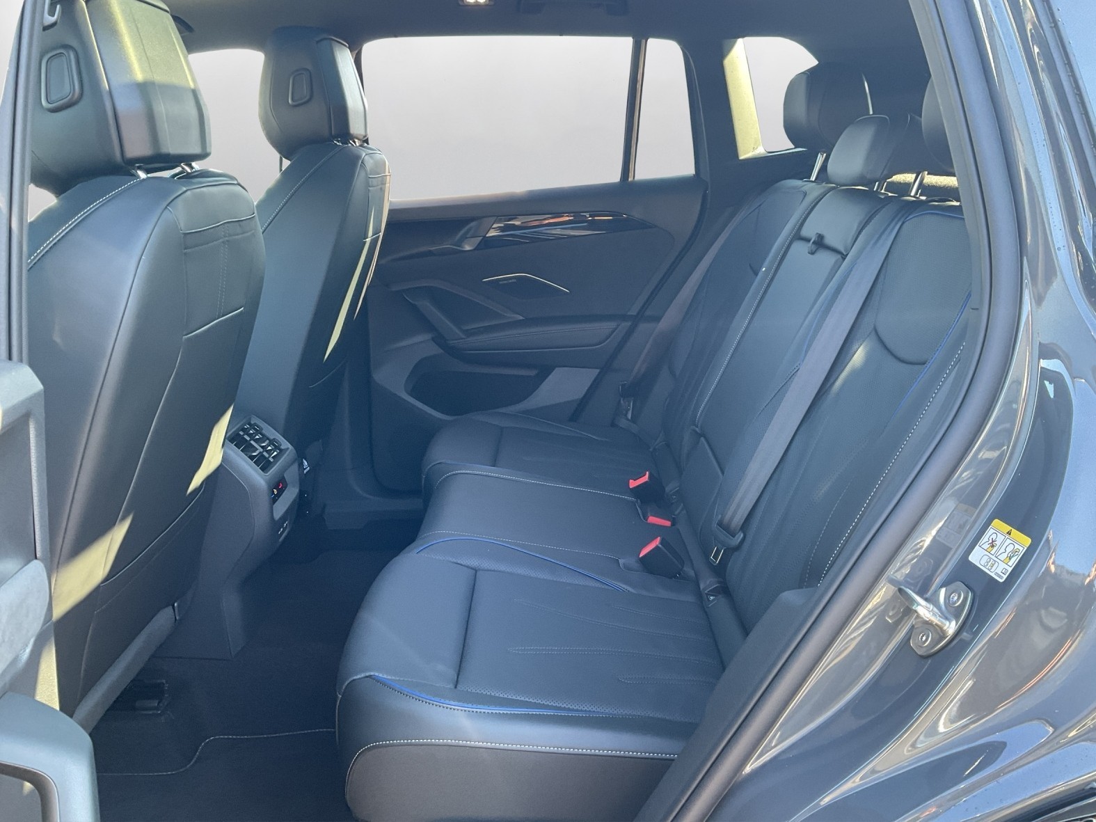 VW Tiguan 2.0 TSI DSG R-Line United 4Motion - 11