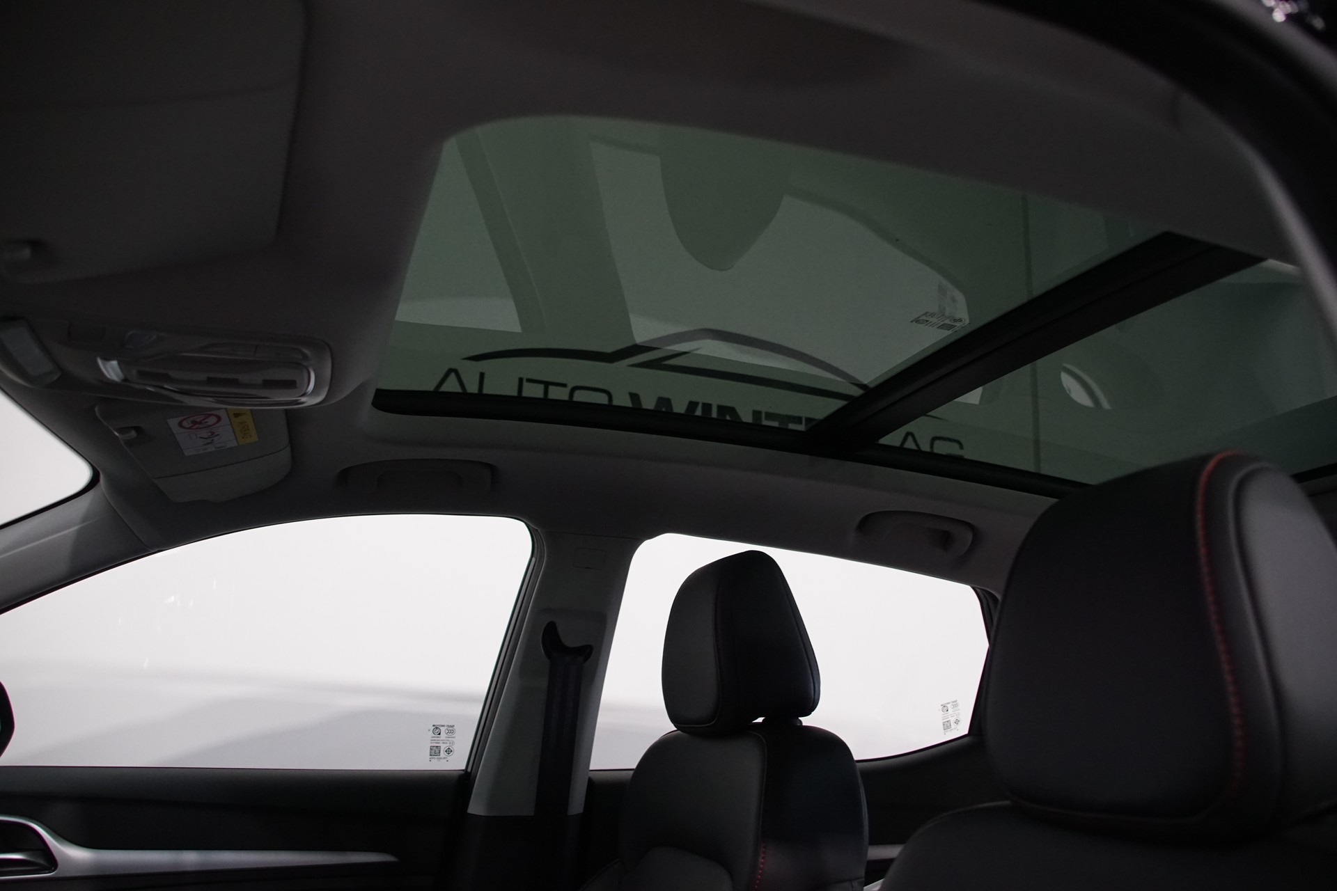 MG ZS EV 70kWh Luxury+ **SWISS** - 15