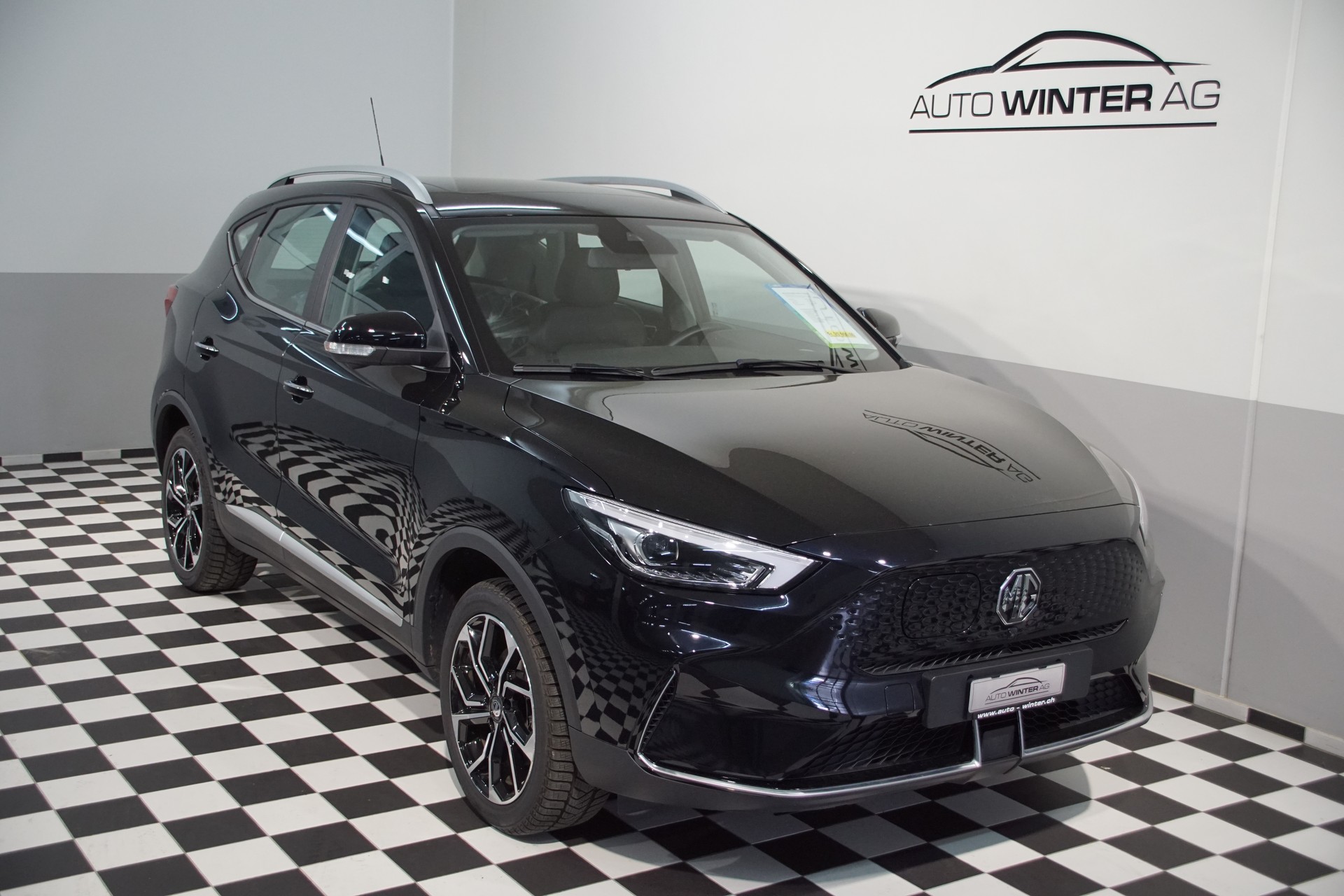 MG ZS EV 70kWh Luxury+ **SWISS** - 4