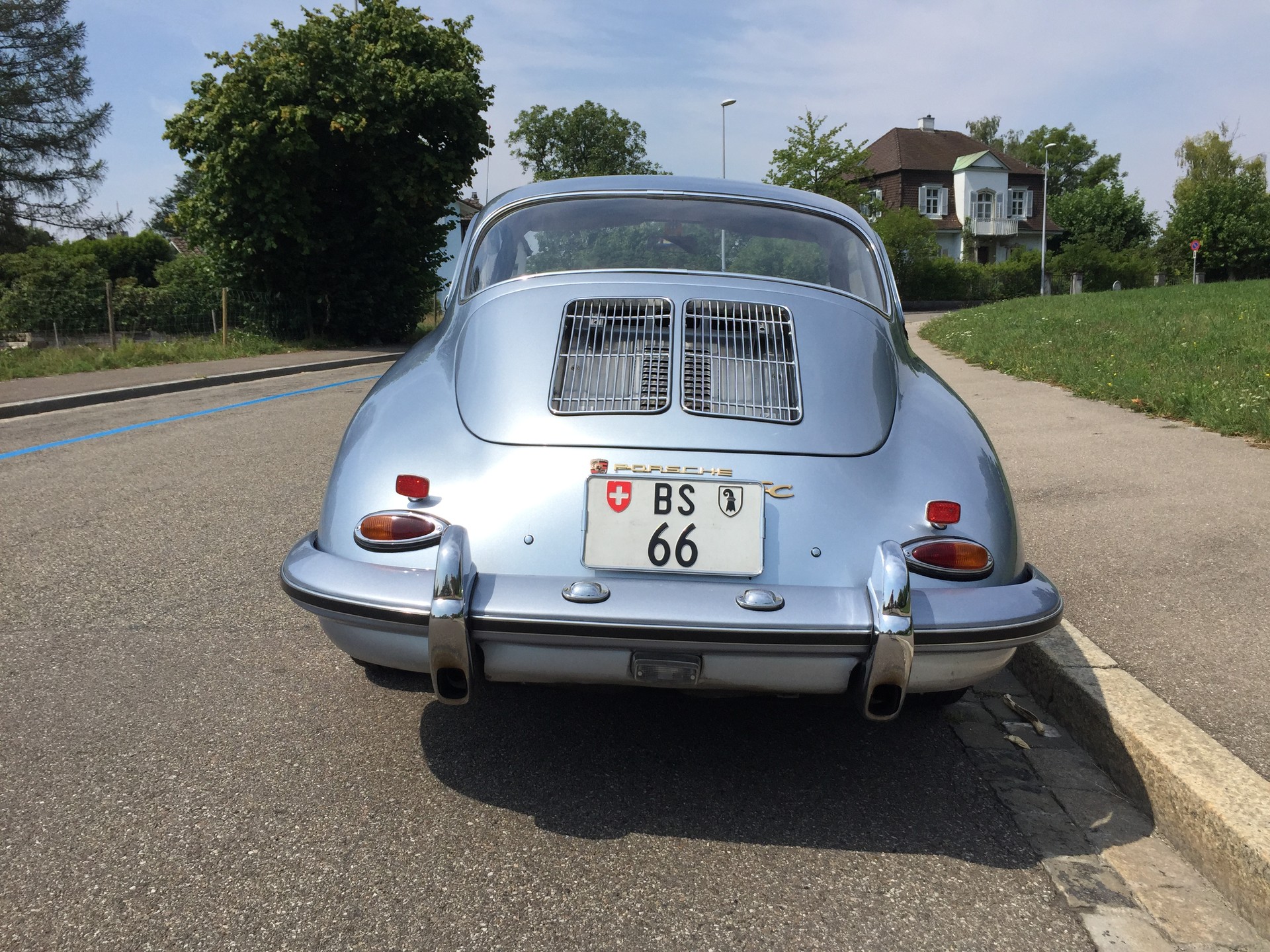 PORSCHE SC - 4