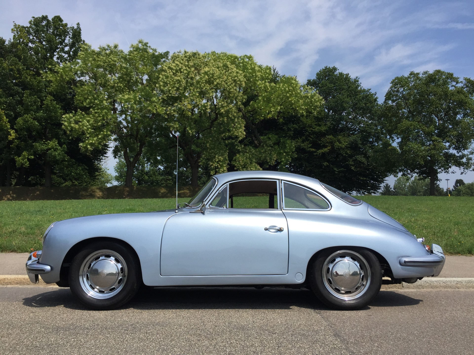 PORSCHE SC - 3