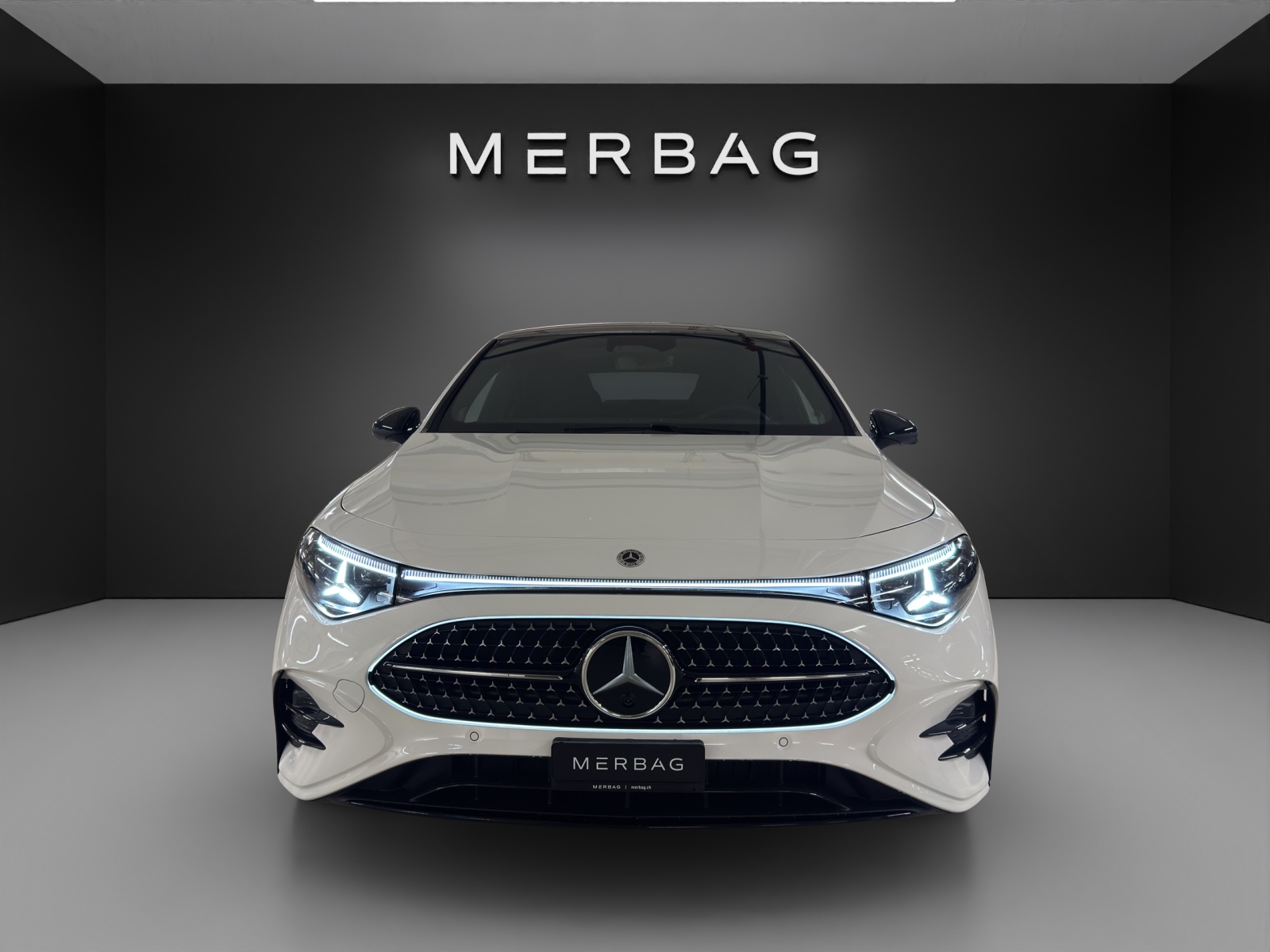 MERCEDES-BENZ CLA 200 8G-DCT 4Matic - 2