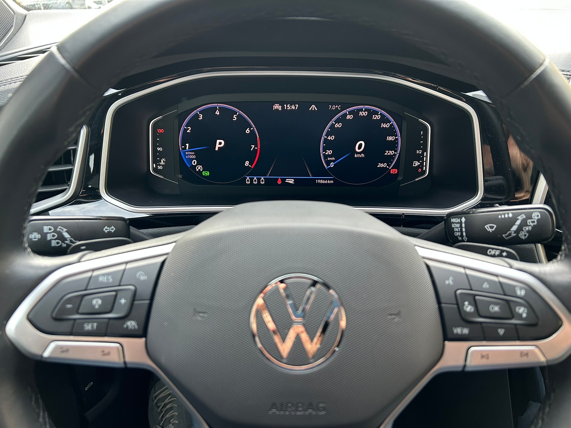 VW T-Roc 2.0 TSI R-Line DSG 4Motion - 10