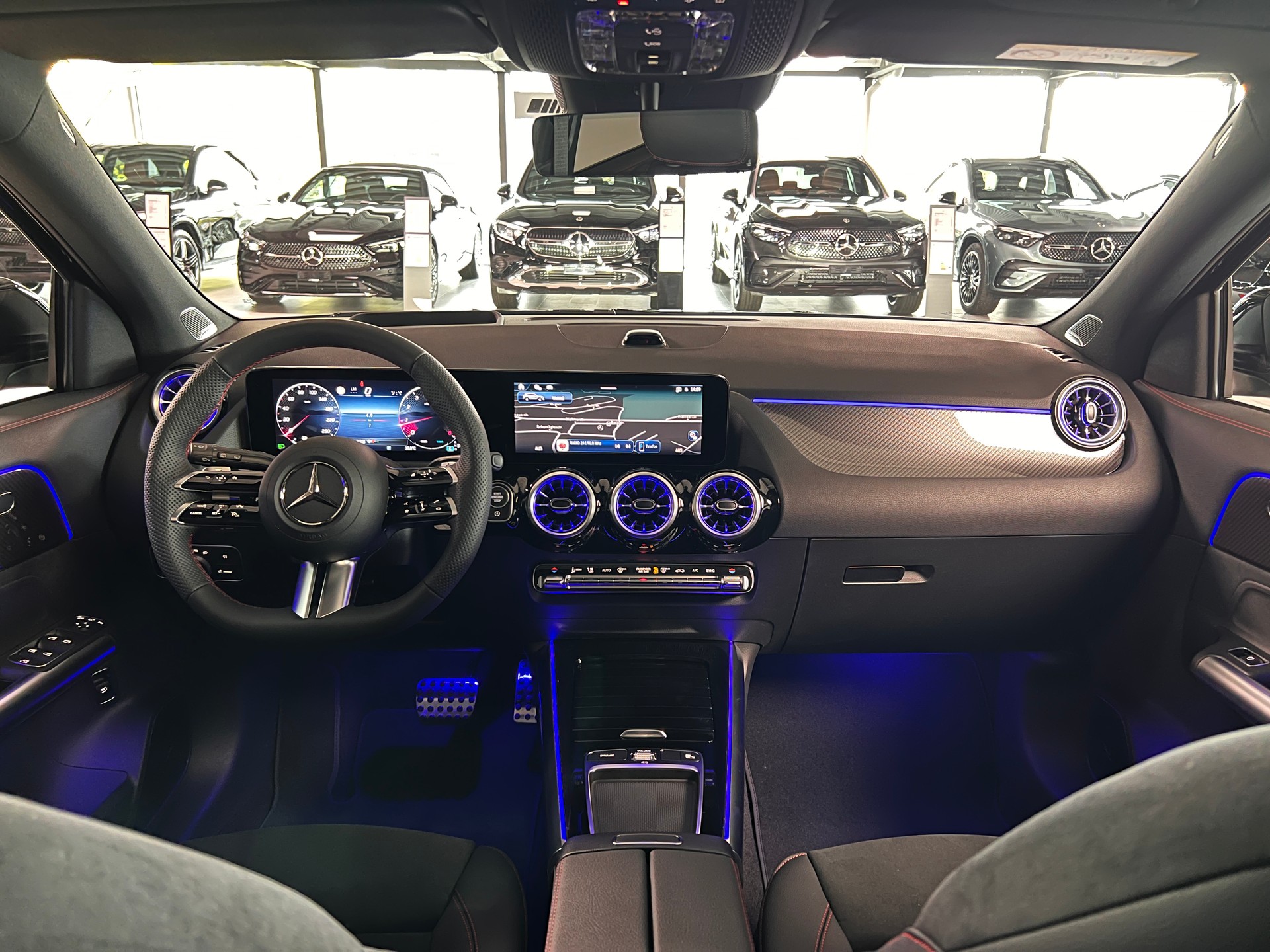 MERCEDES-BENZ GLA 250 4Matic 8G-DCT Swiss Star - 12